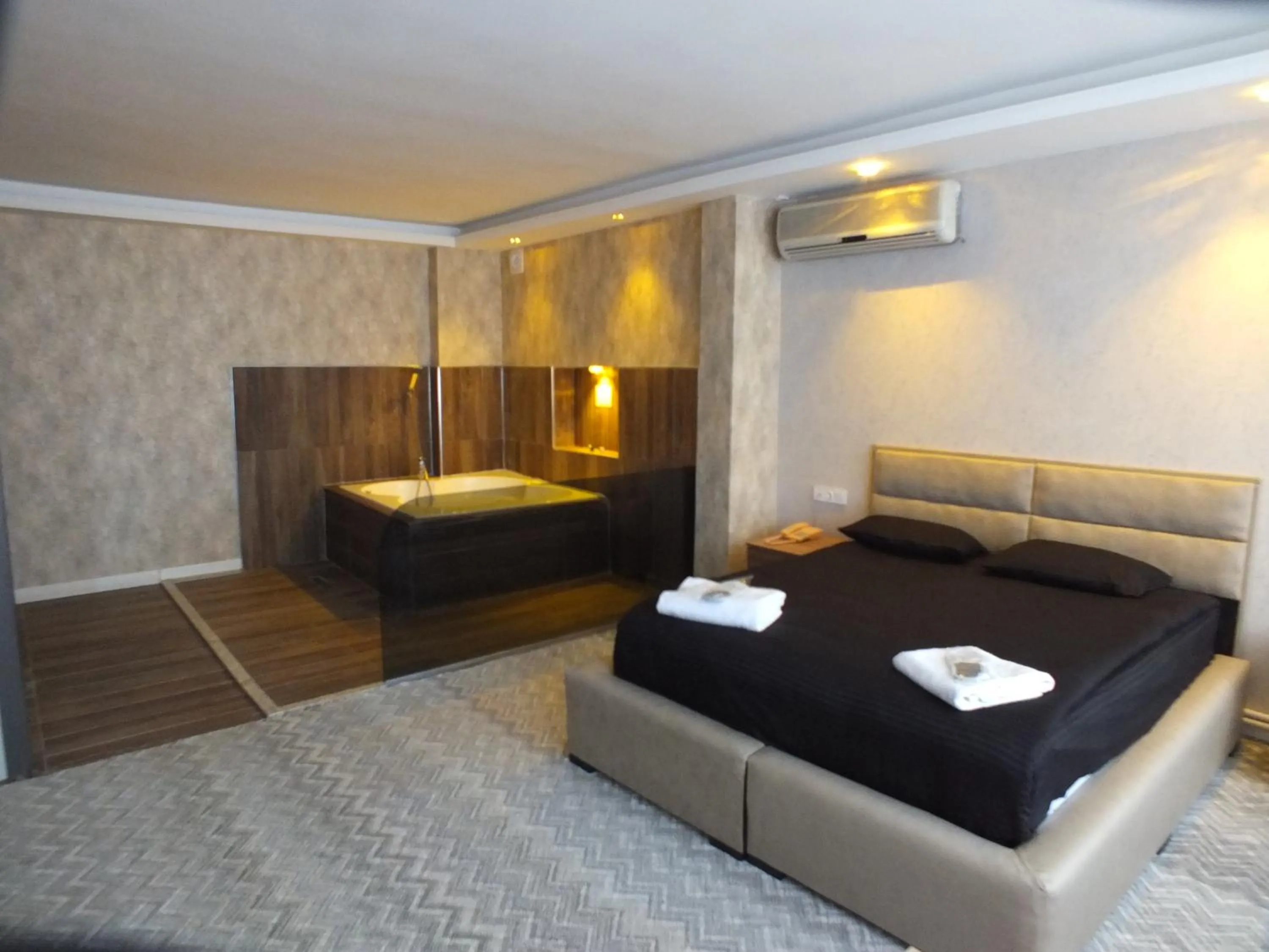 Hot Tub in ÇANKAYA SUIT HOTEL