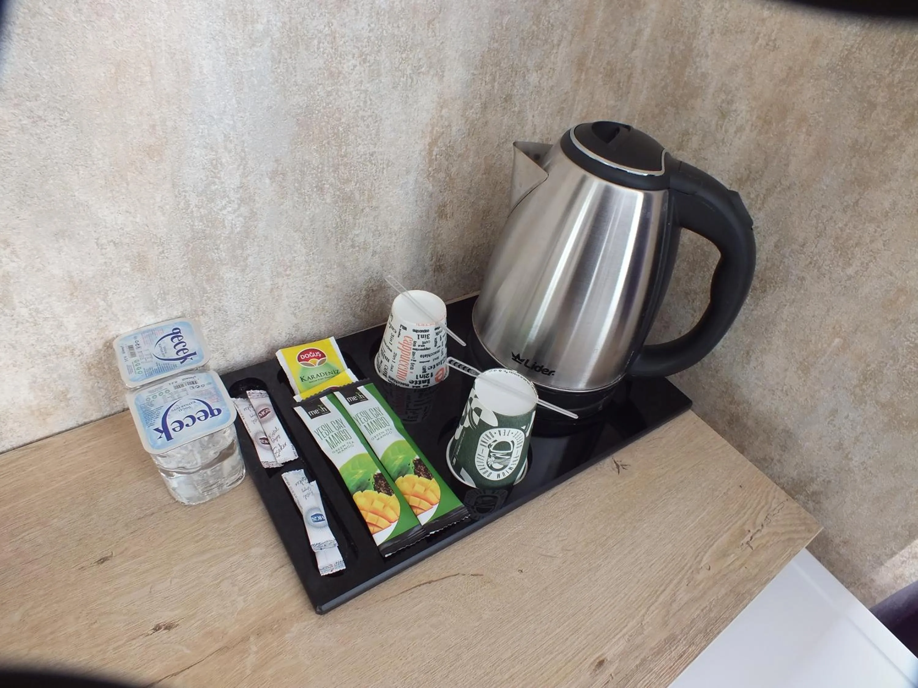 Coffee/tea facilities in ÇANKAYA SUIT HOTEL
