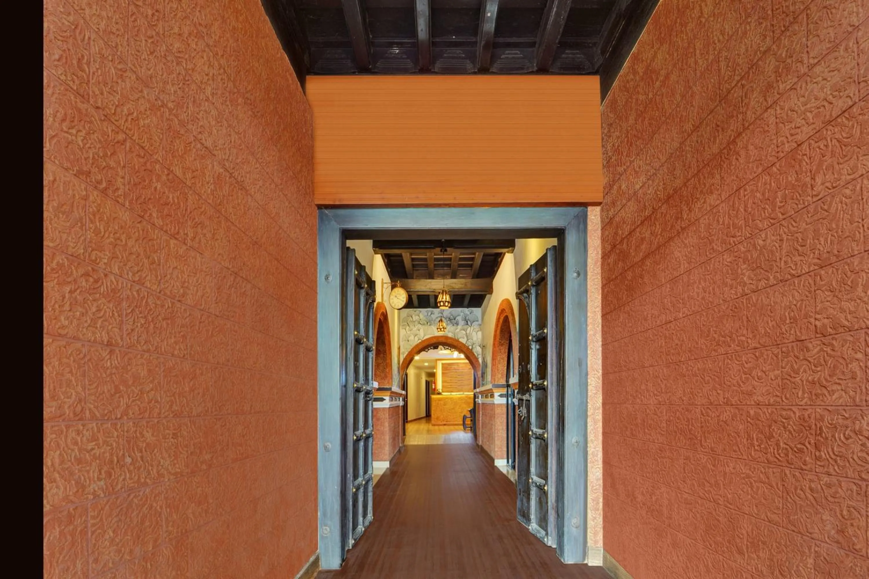 Facade/entrance in Collection O Calvathy Road Near Fort Kochi