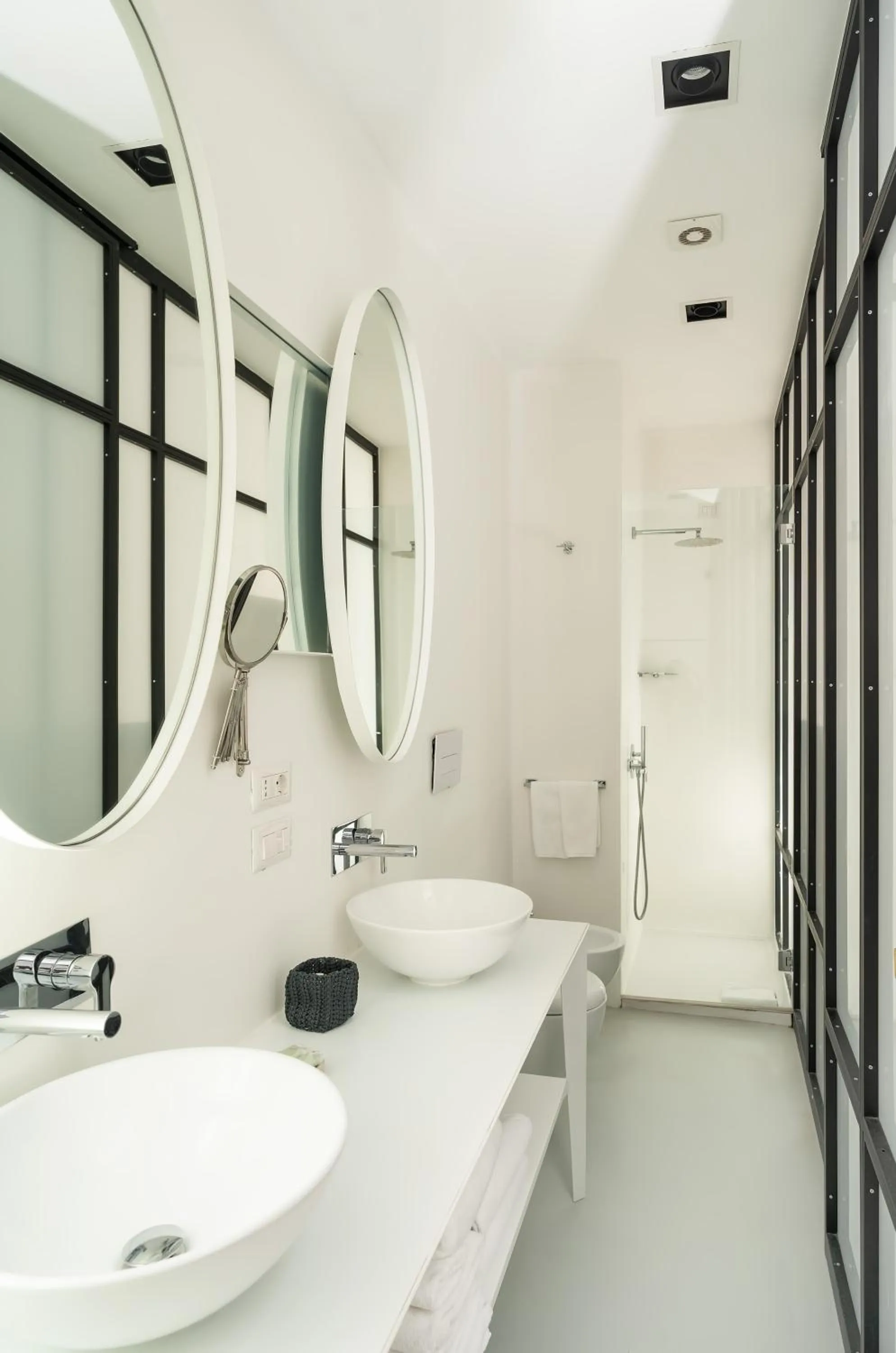 Bathroom in Villa La Pergola Capri