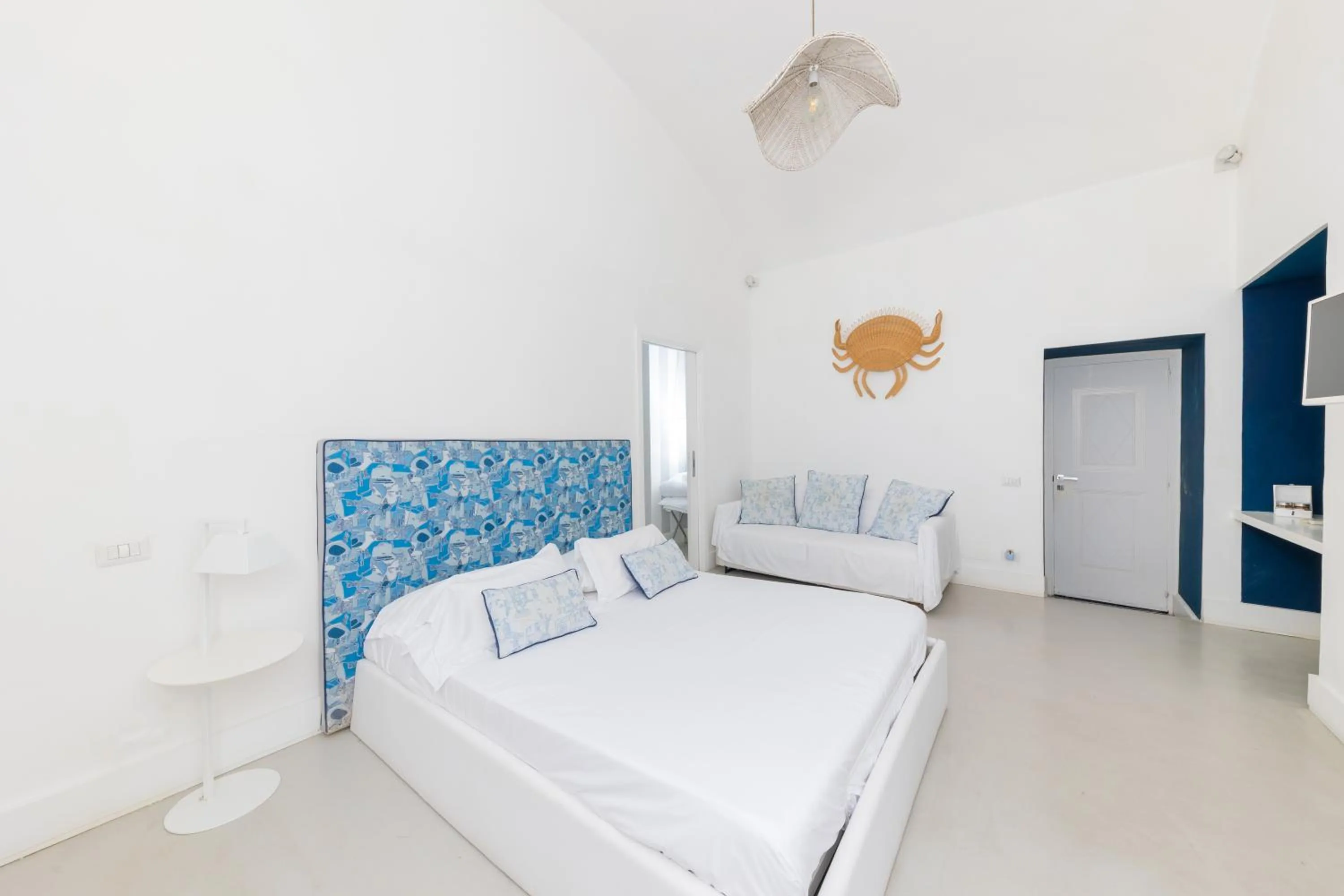 Bedroom in Villa La Pergola Capri