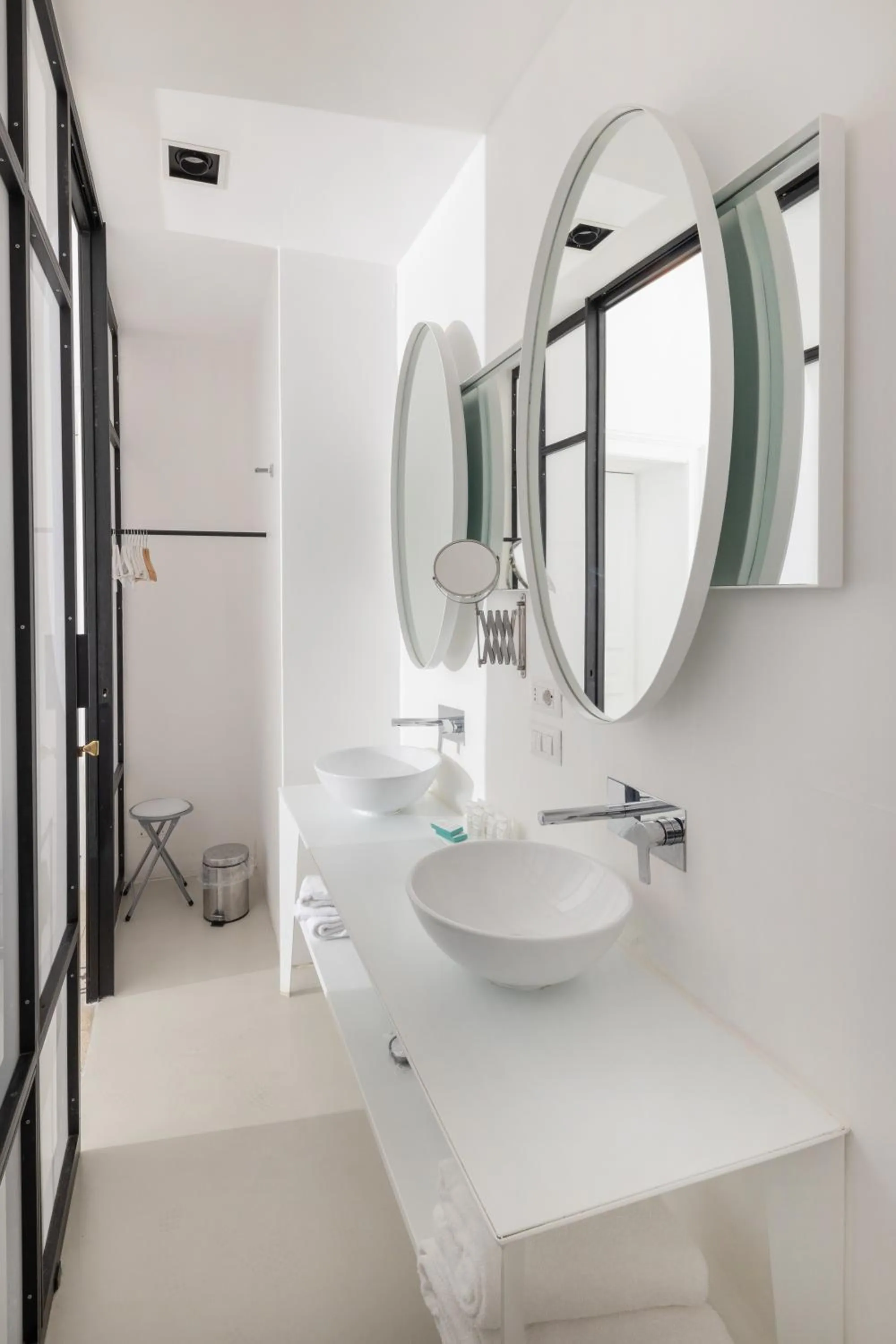 Bathroom in Villa La Pergola Capri