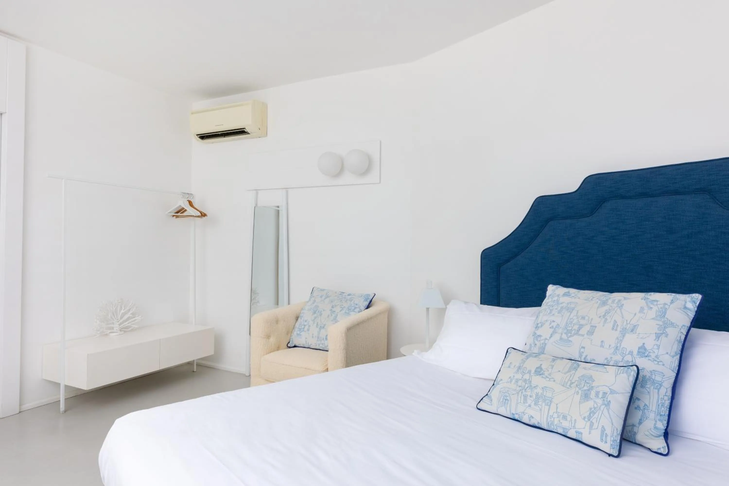 Bedroom in Villa La Pergola Capri