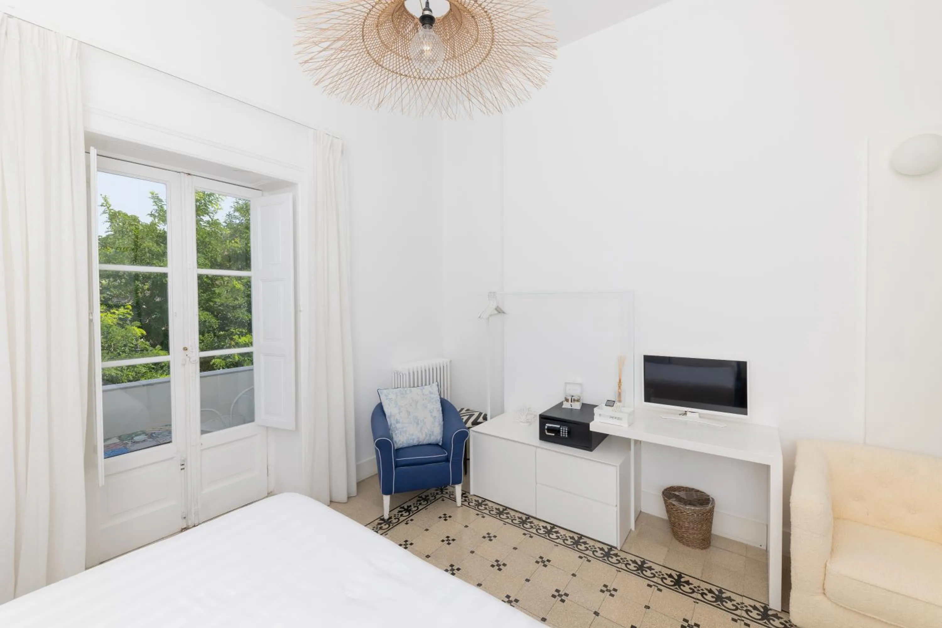 TV and multimedia in Villa La Pergola Capri