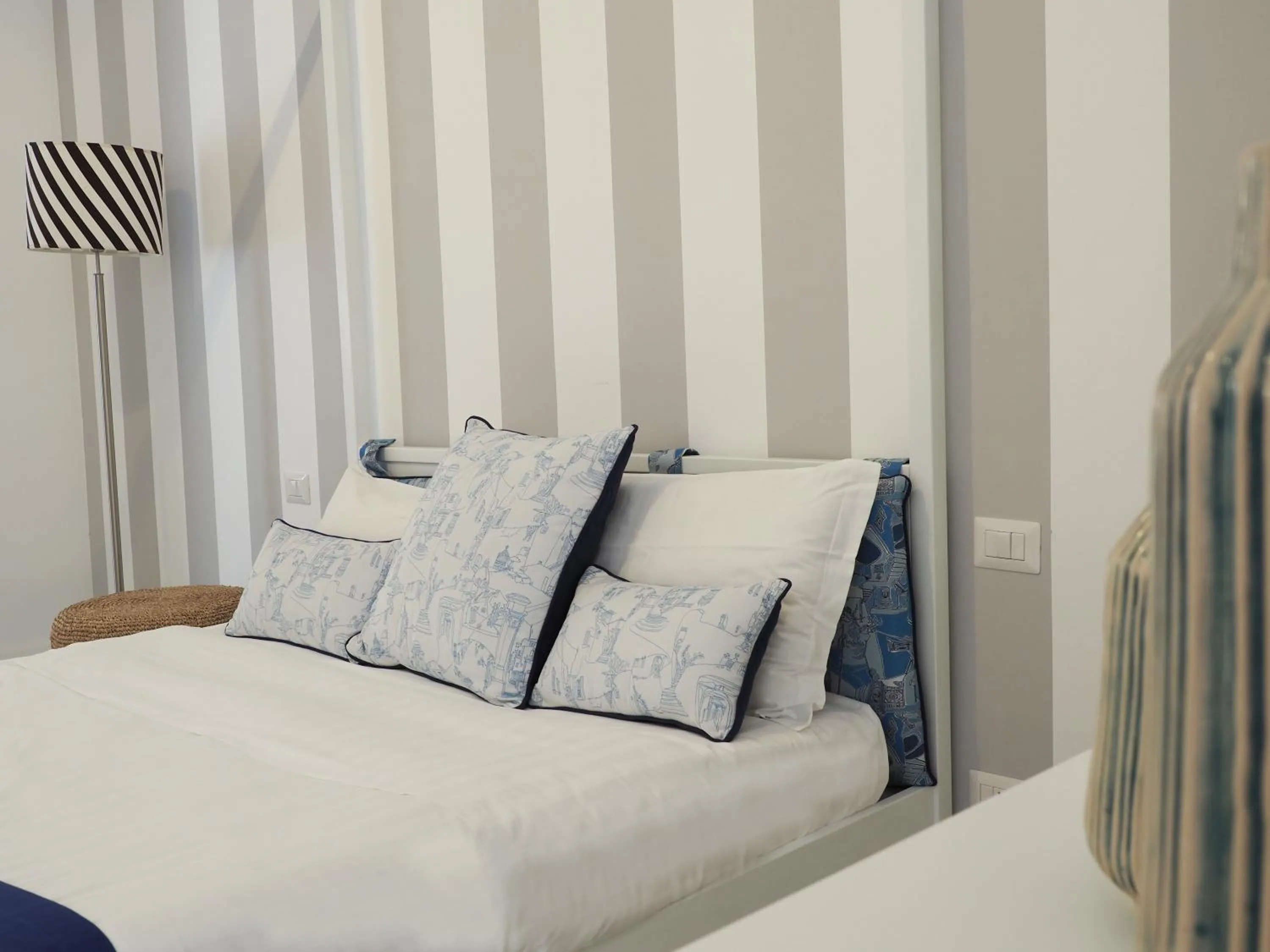 Bed in Villa La Pergola Capri