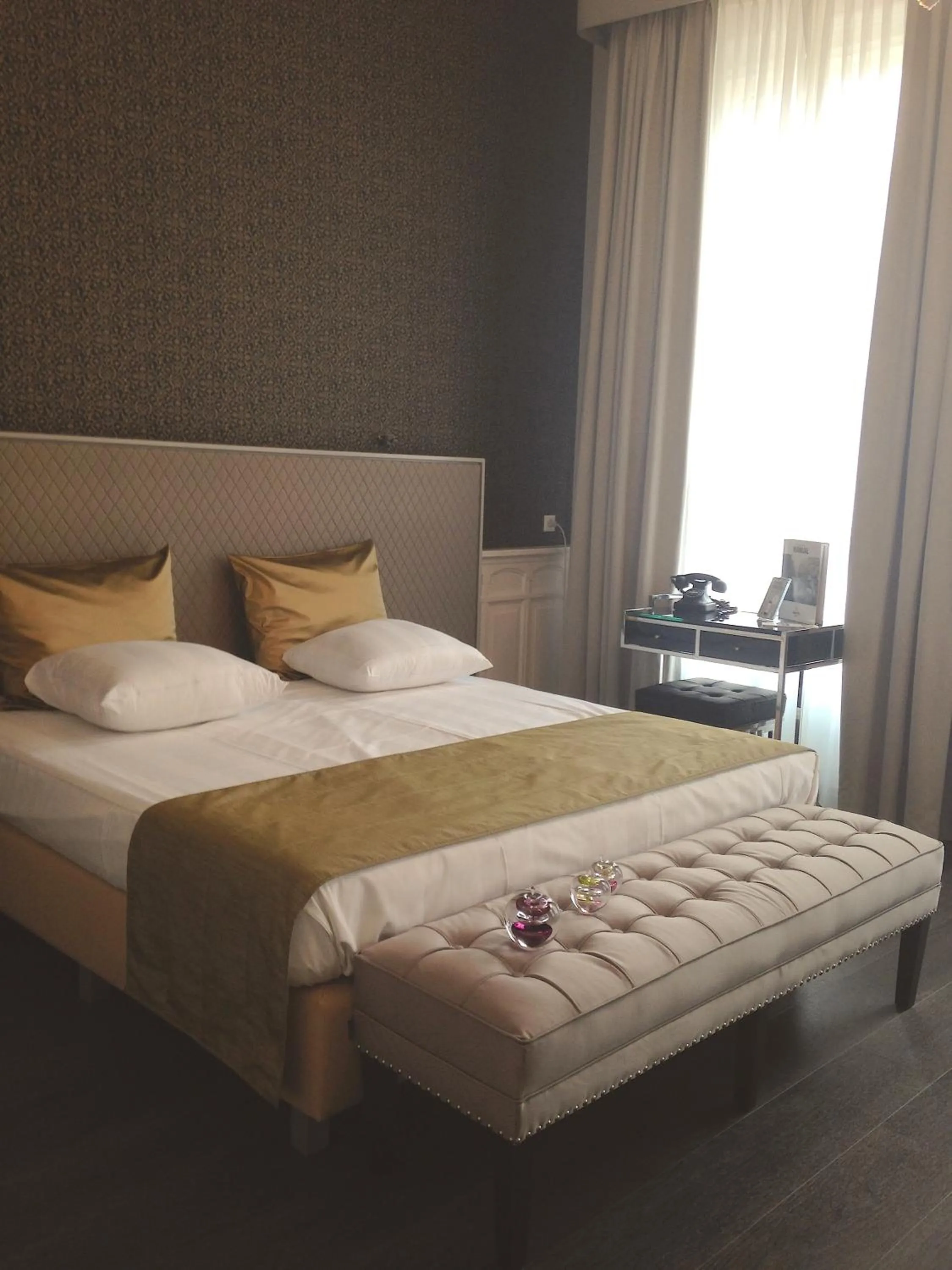 Bedroom, Bed in Apple Inn Hotel