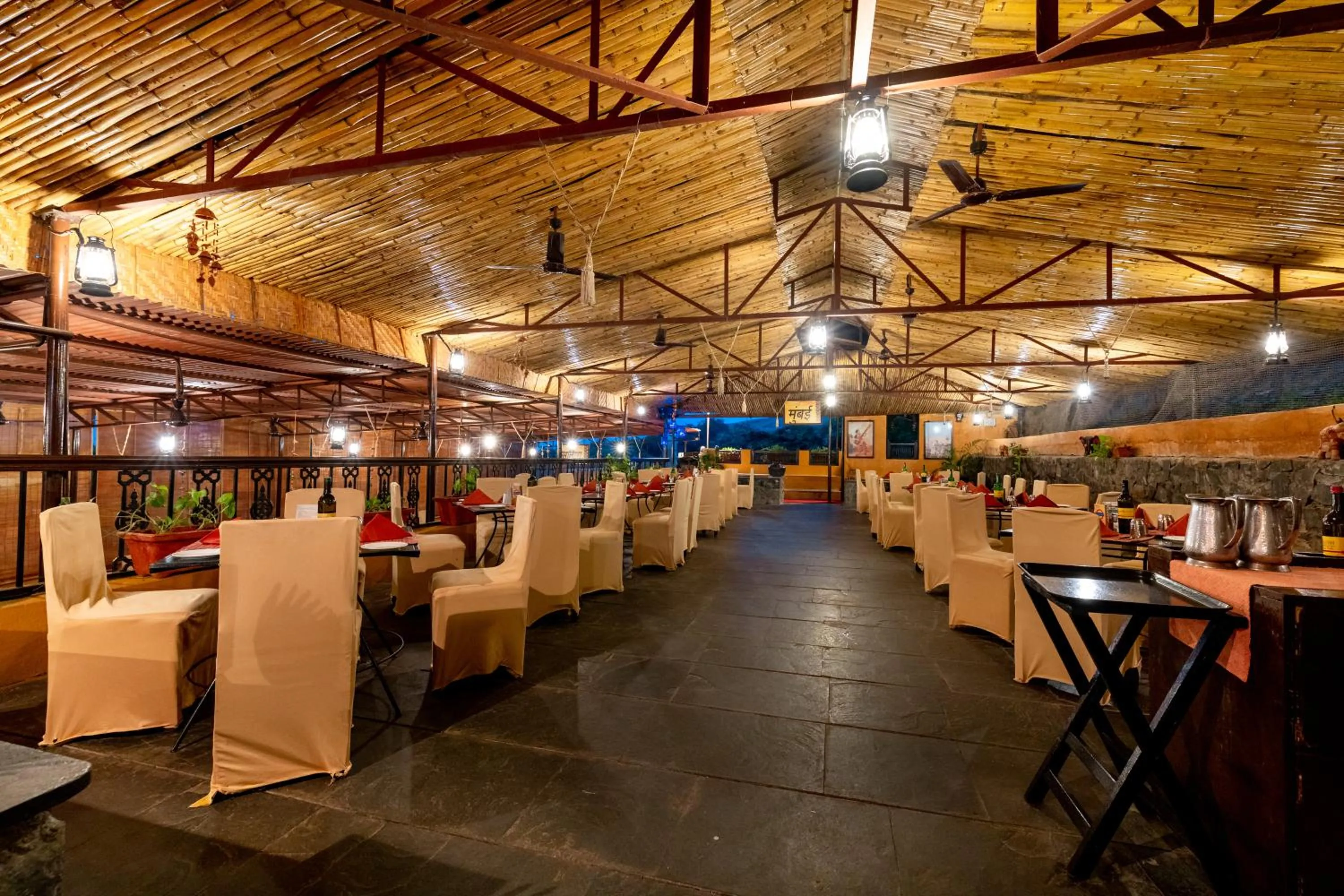 Restaurant/places to eat in Fort JadhavGADH -A GADH Heritage Hotel