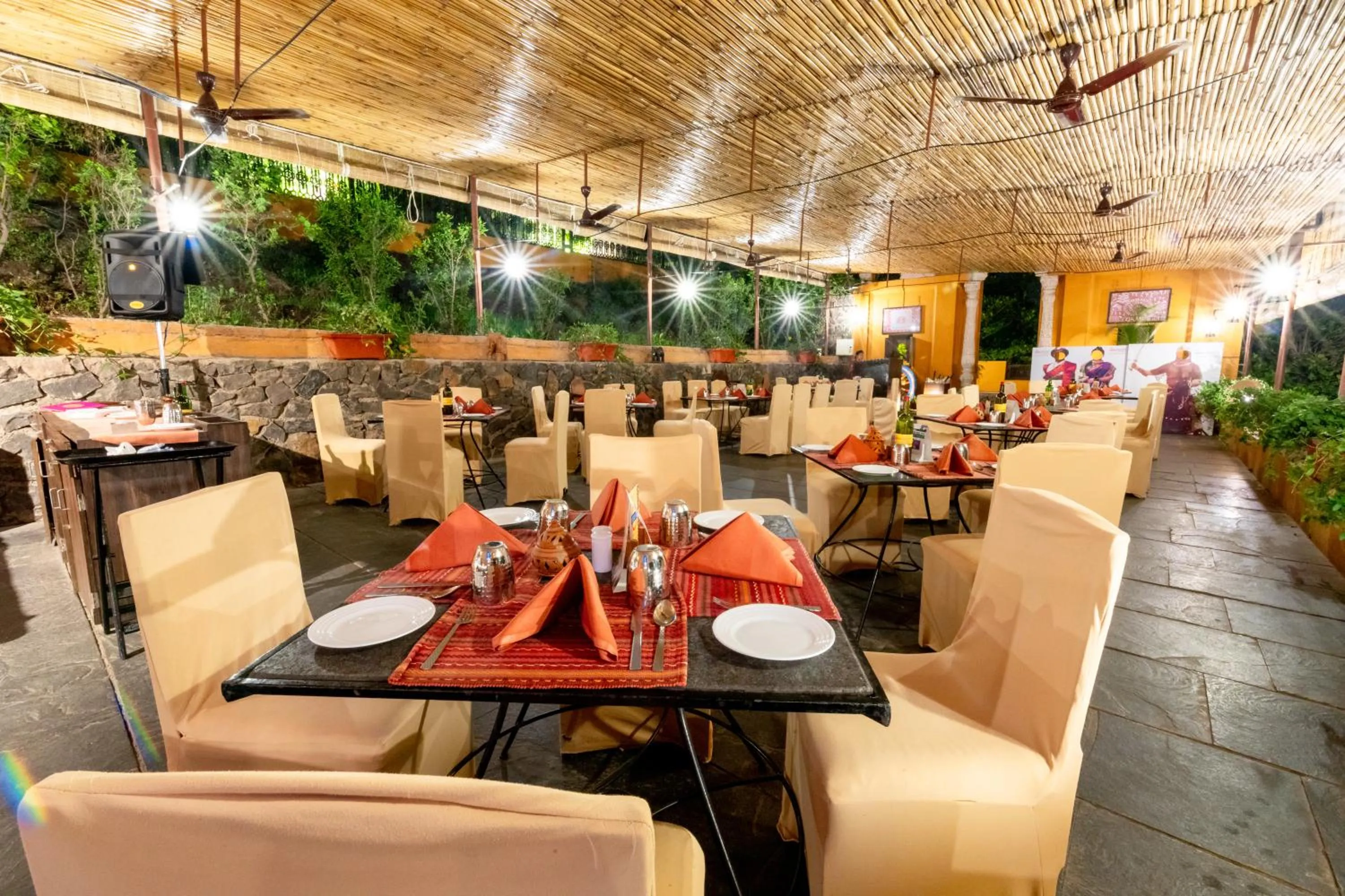 Restaurant/places to eat in Fort JadhavGADH -A GADH Heritage Hotel