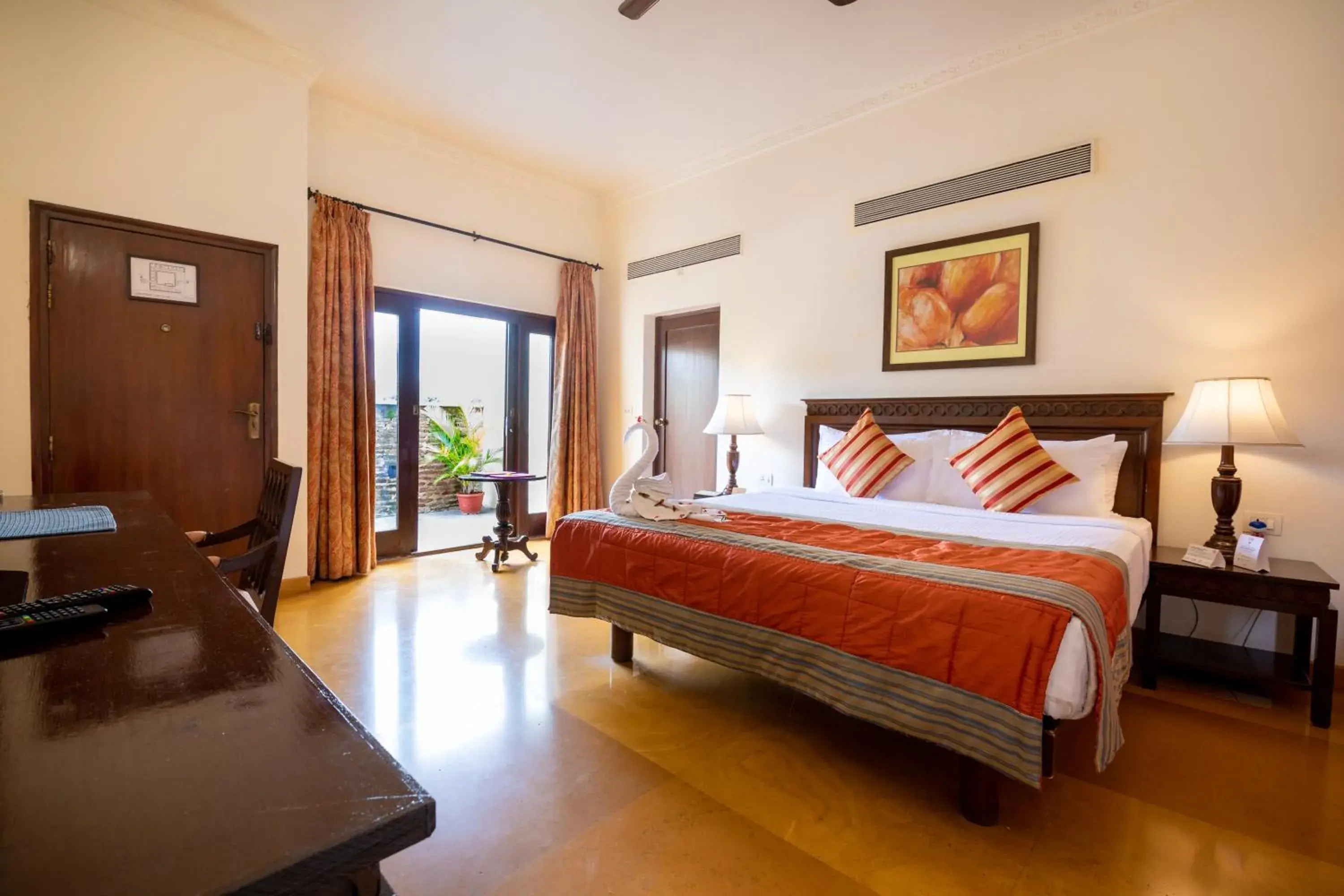 Hill View Dalan - Premium Hill View Room in Fort JadhavGADH -A GADH Heritage Hotel Hill View Dalan - Premium Hill View Room in Fort JadhavGADH -A GADH Heritage Hotel