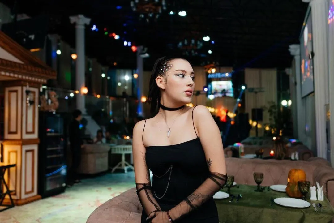 Restaurant/places to eat in Alexander Hotel