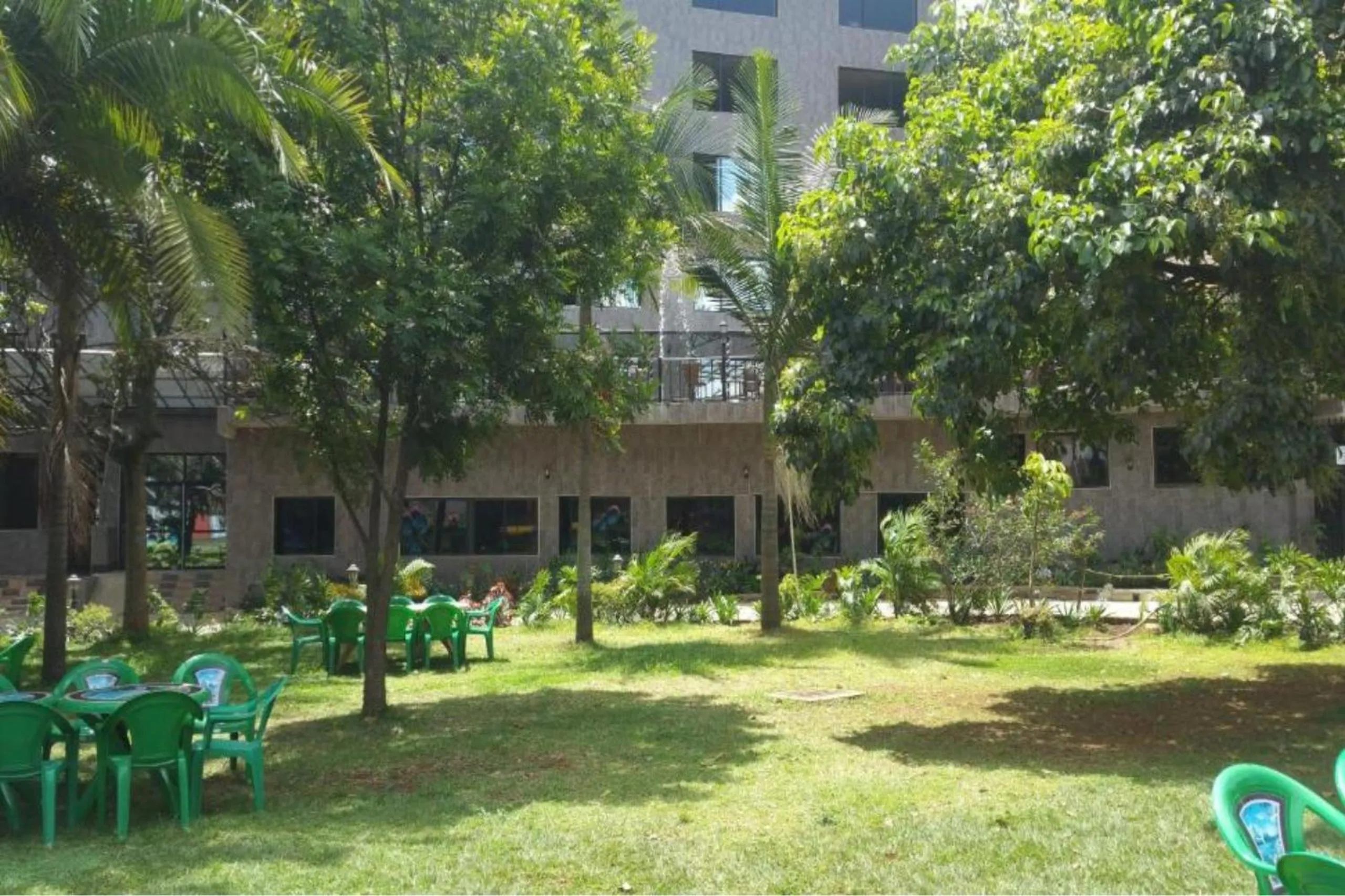 Garden in Park Place Hotel