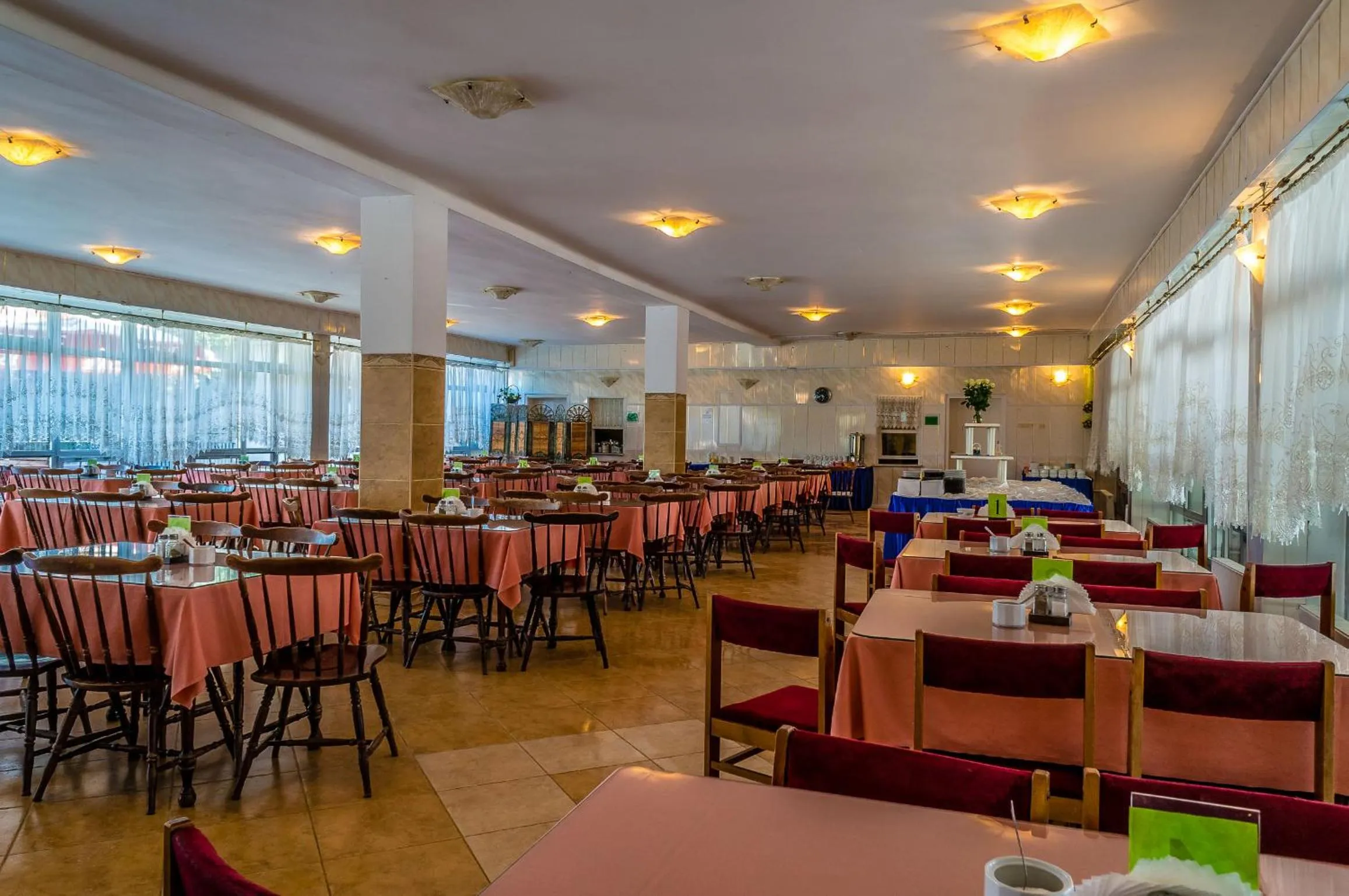 Restaurant/places to eat in OW Eden