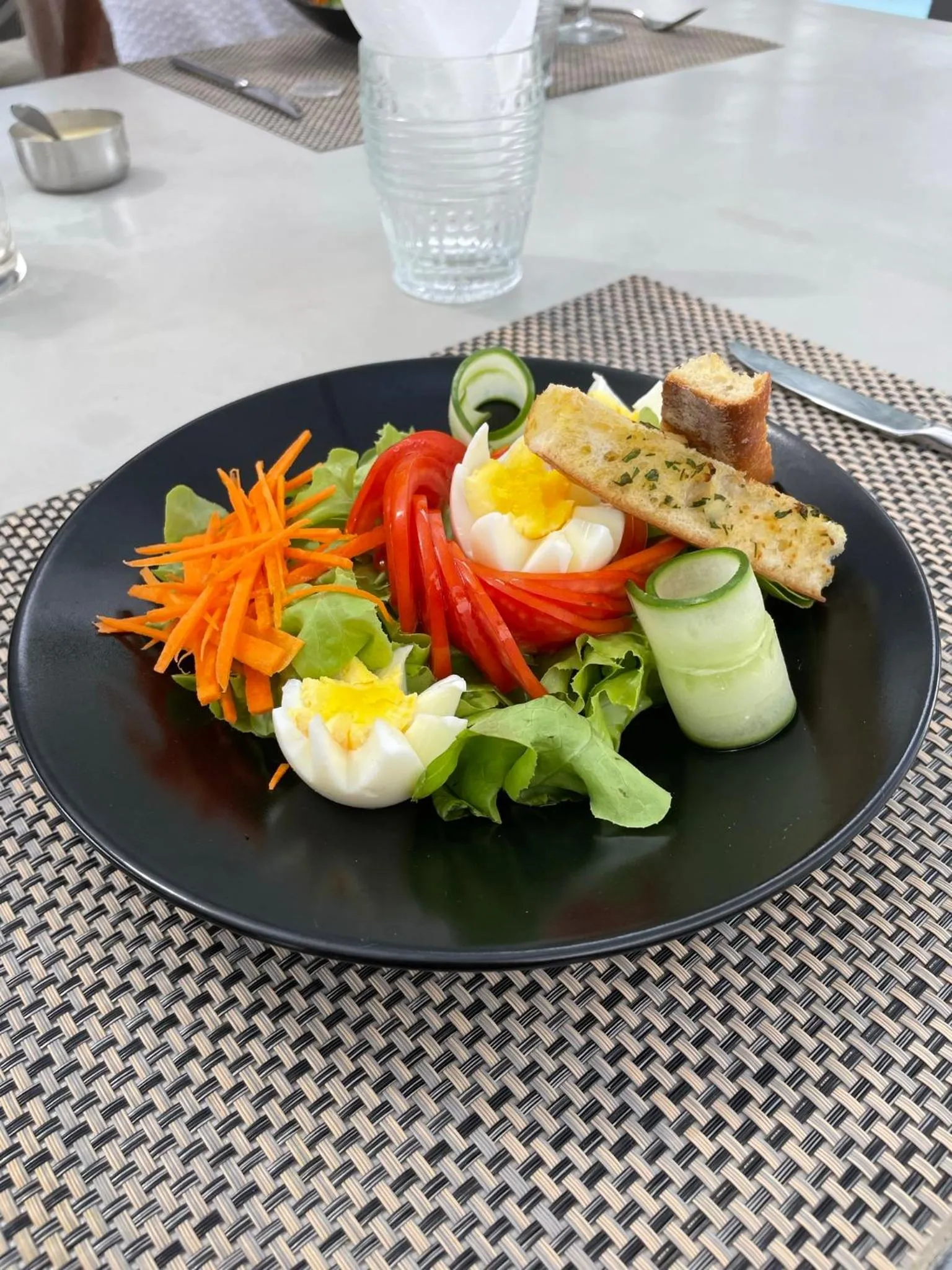 Restaurant/places to eat in Cosy Guest House Sous le Badamier