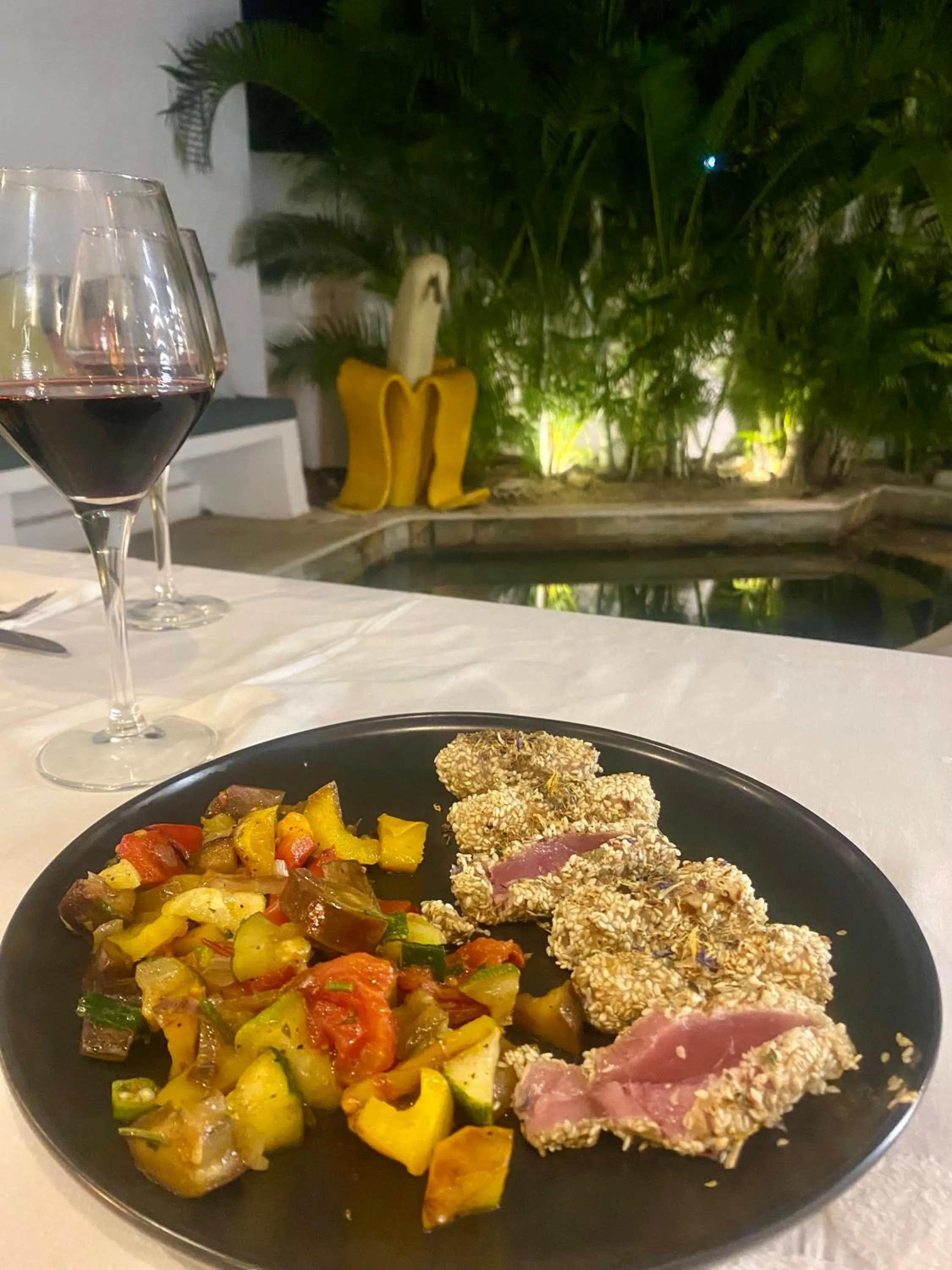 Restaurant/places to eat in Cosy Guest House Sous le Badamier