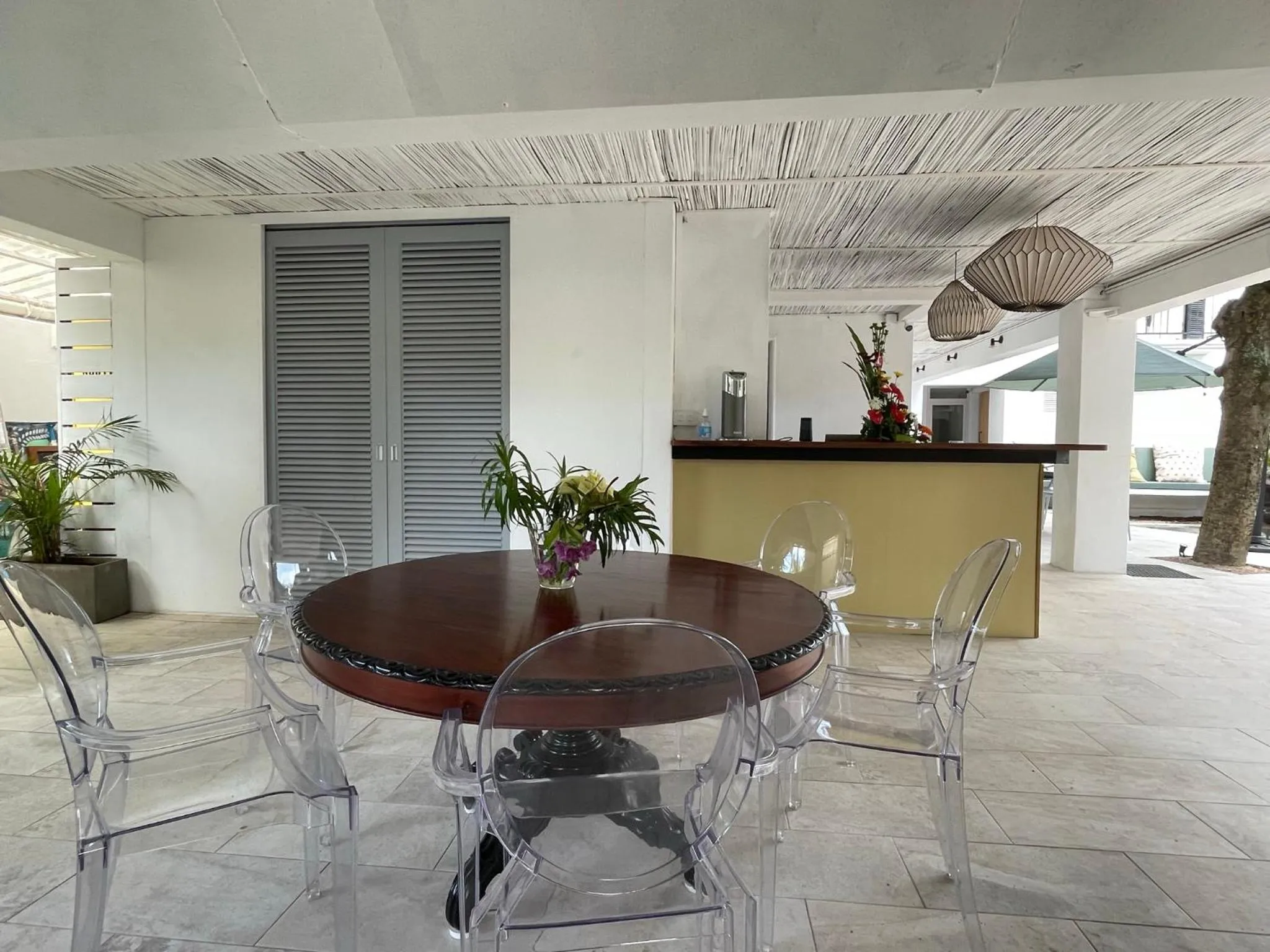 Lobby or reception in Cosy Guest House Sous le Badamier