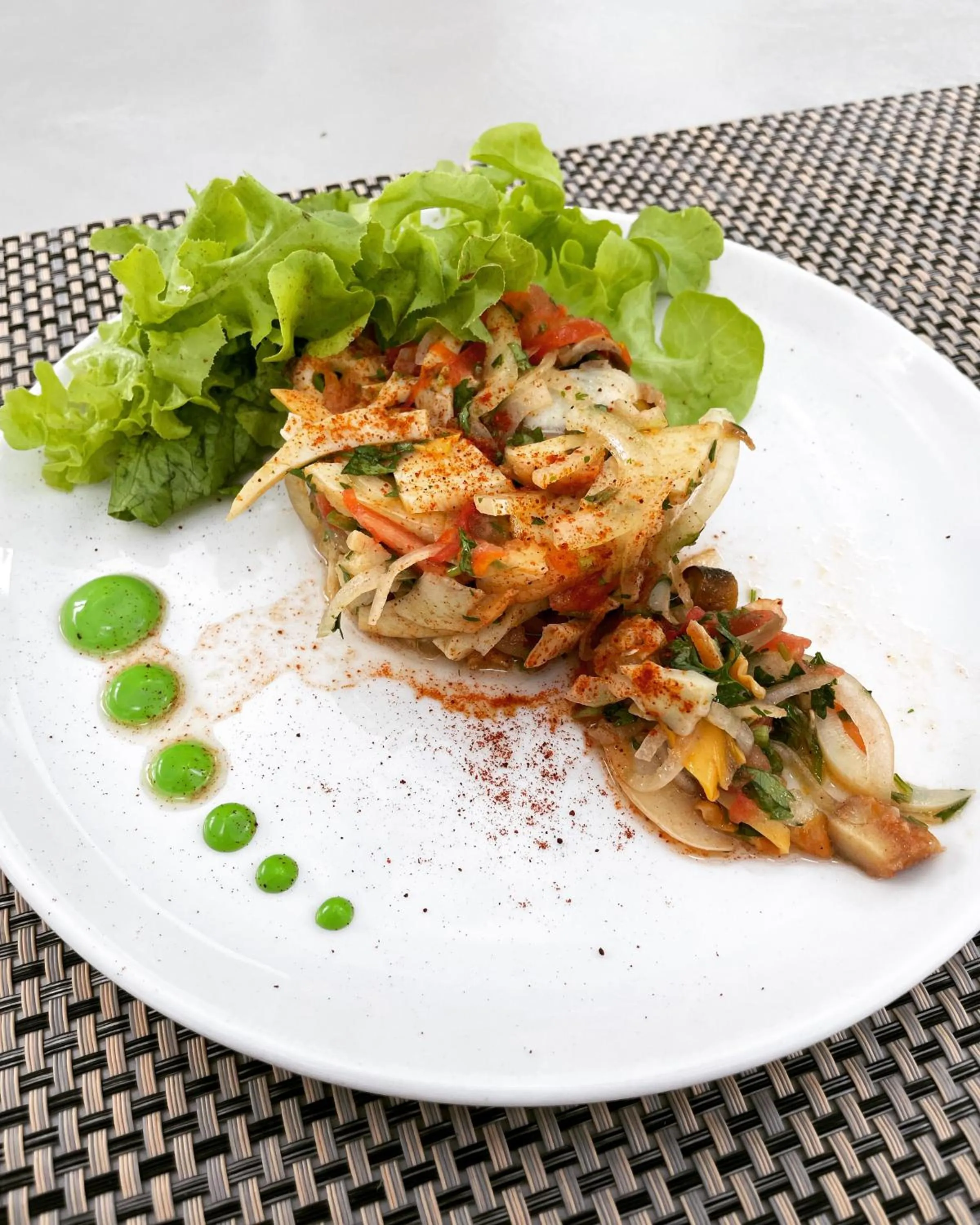 Restaurant/places to eat in Cosy Guest House Sous le Badamier