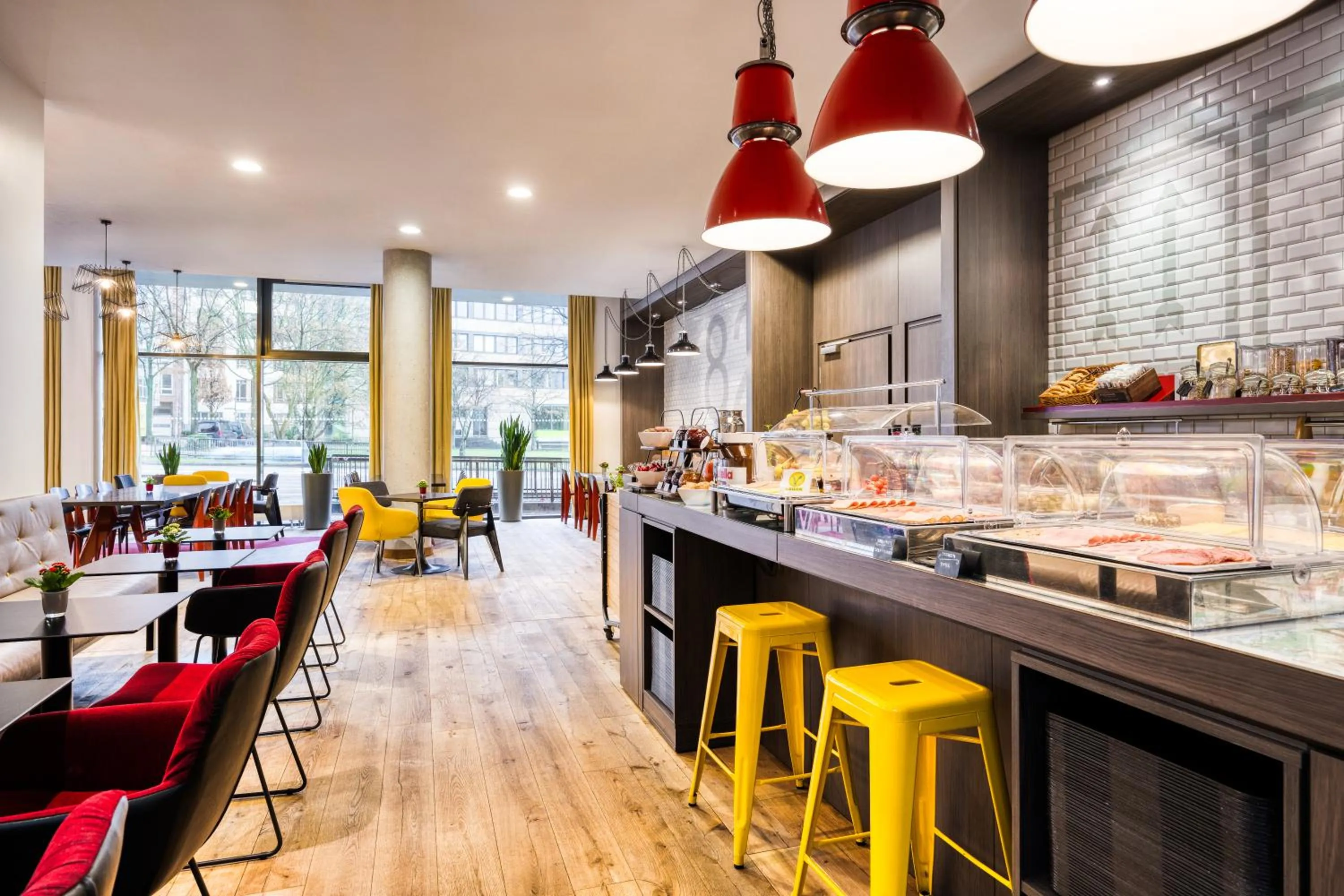 Breakfast in Citadines Michel Hamburg