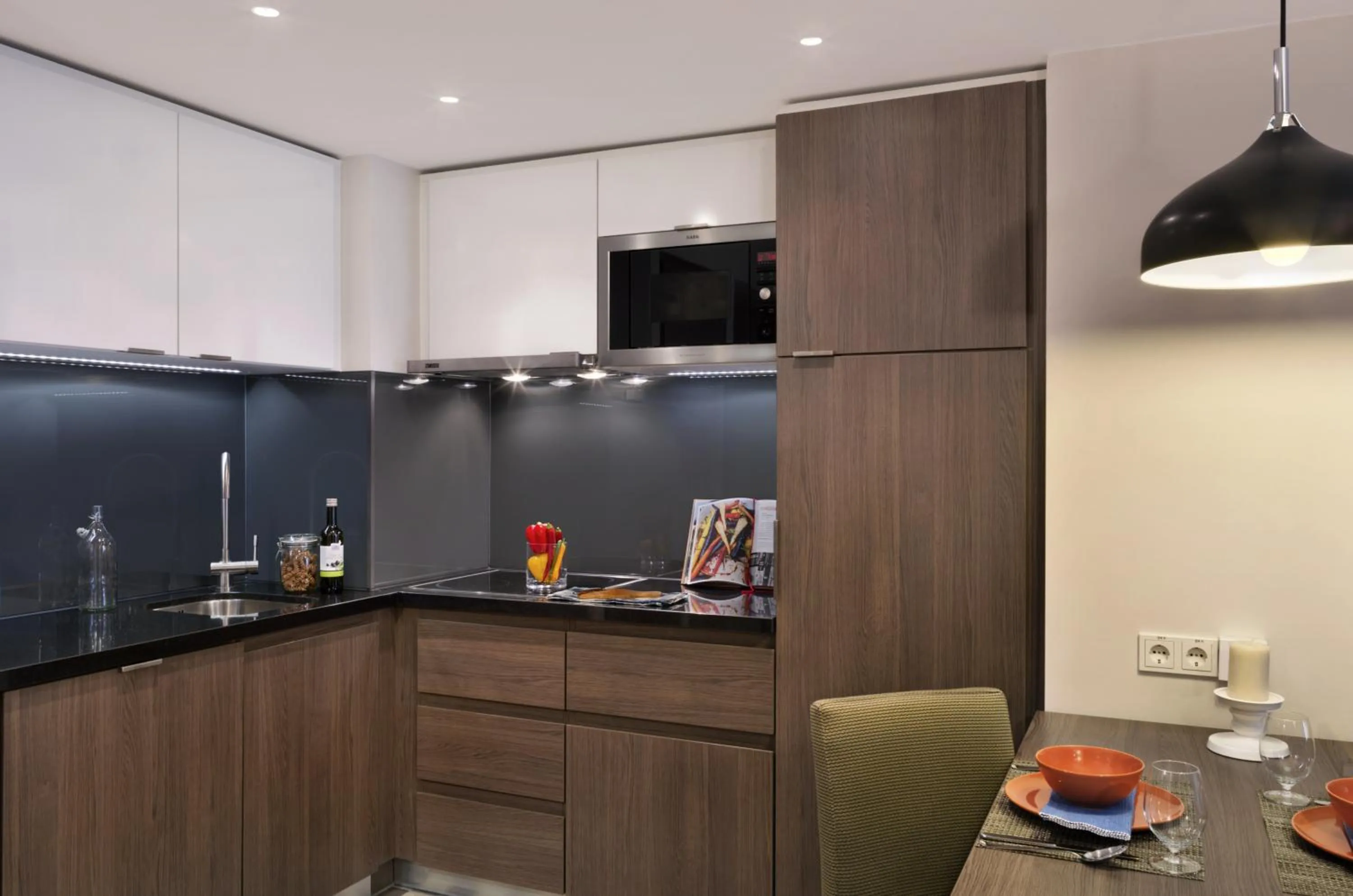 Kitchen or kitchenette in Citadines Michel Hamburg