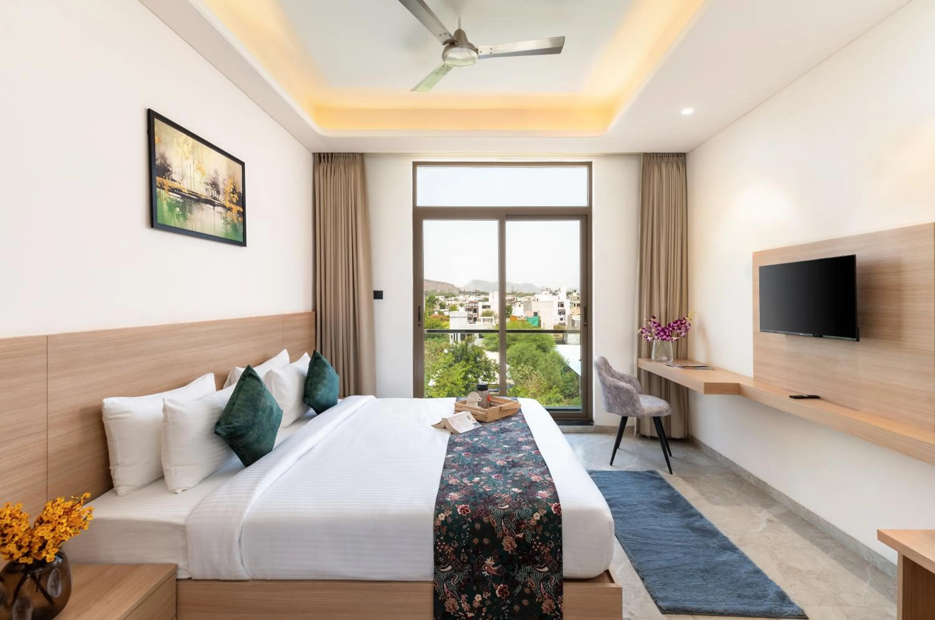 Bedroom, Bed in 7 rays hotel