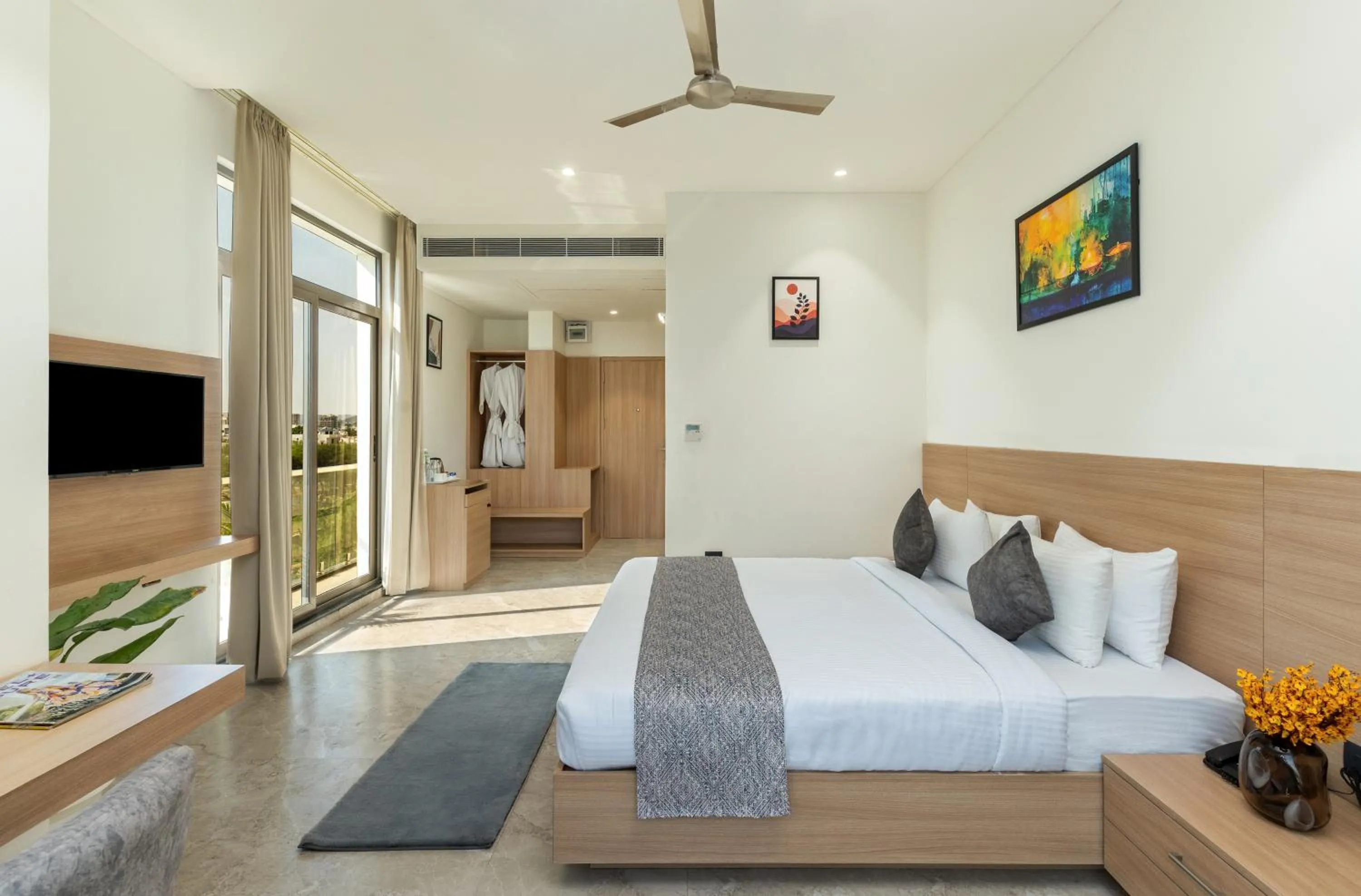 Bedroom, Bed in 7 rays hotel