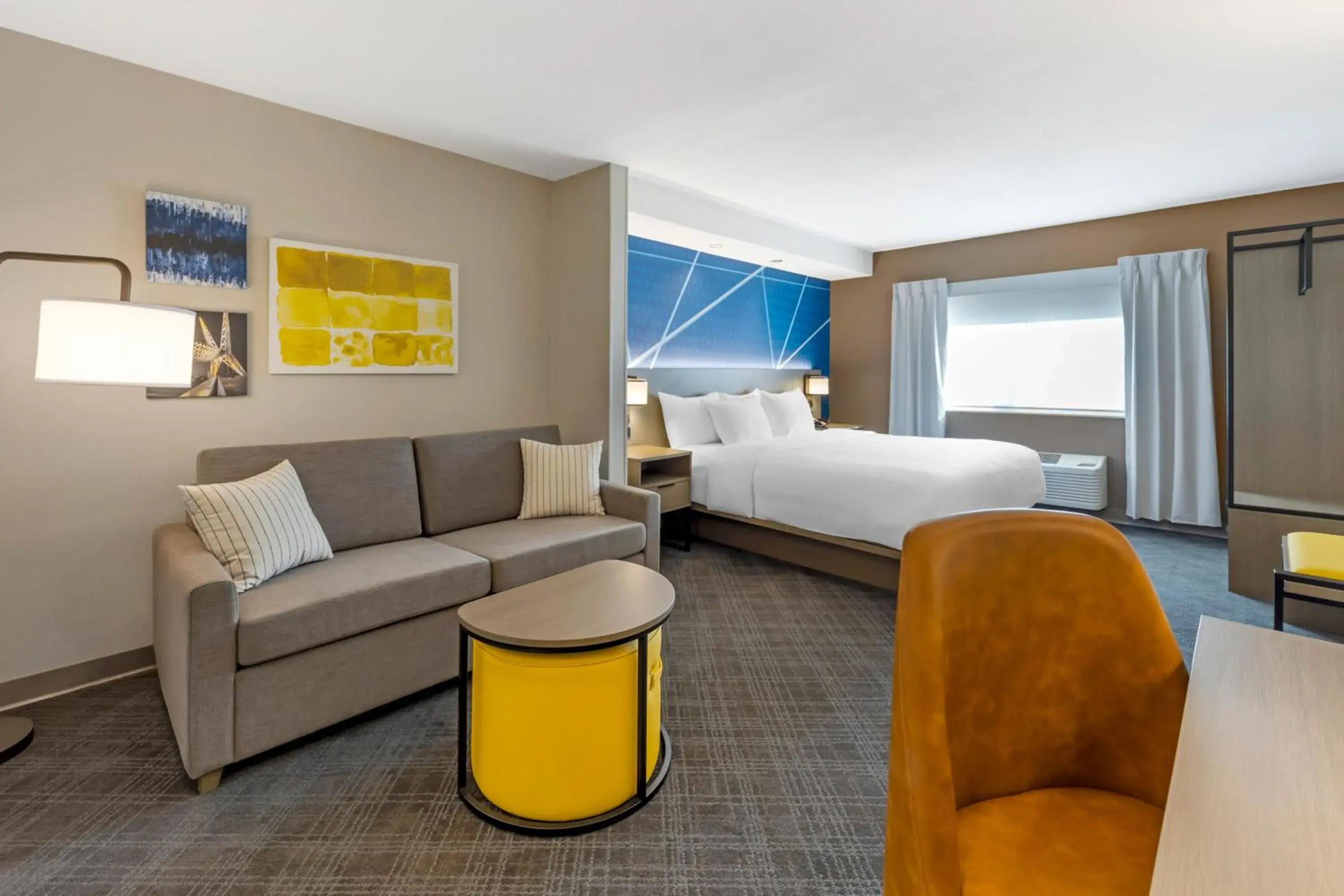 King Suite with Sofa Bed - Non Smoking in Comfort Inn & Suites Oklahoma City North - Quail Springs King Suite with Sofa Bed - Non Smoking in Comfort Inn & Suites Oklahoma City North - Quail Springs