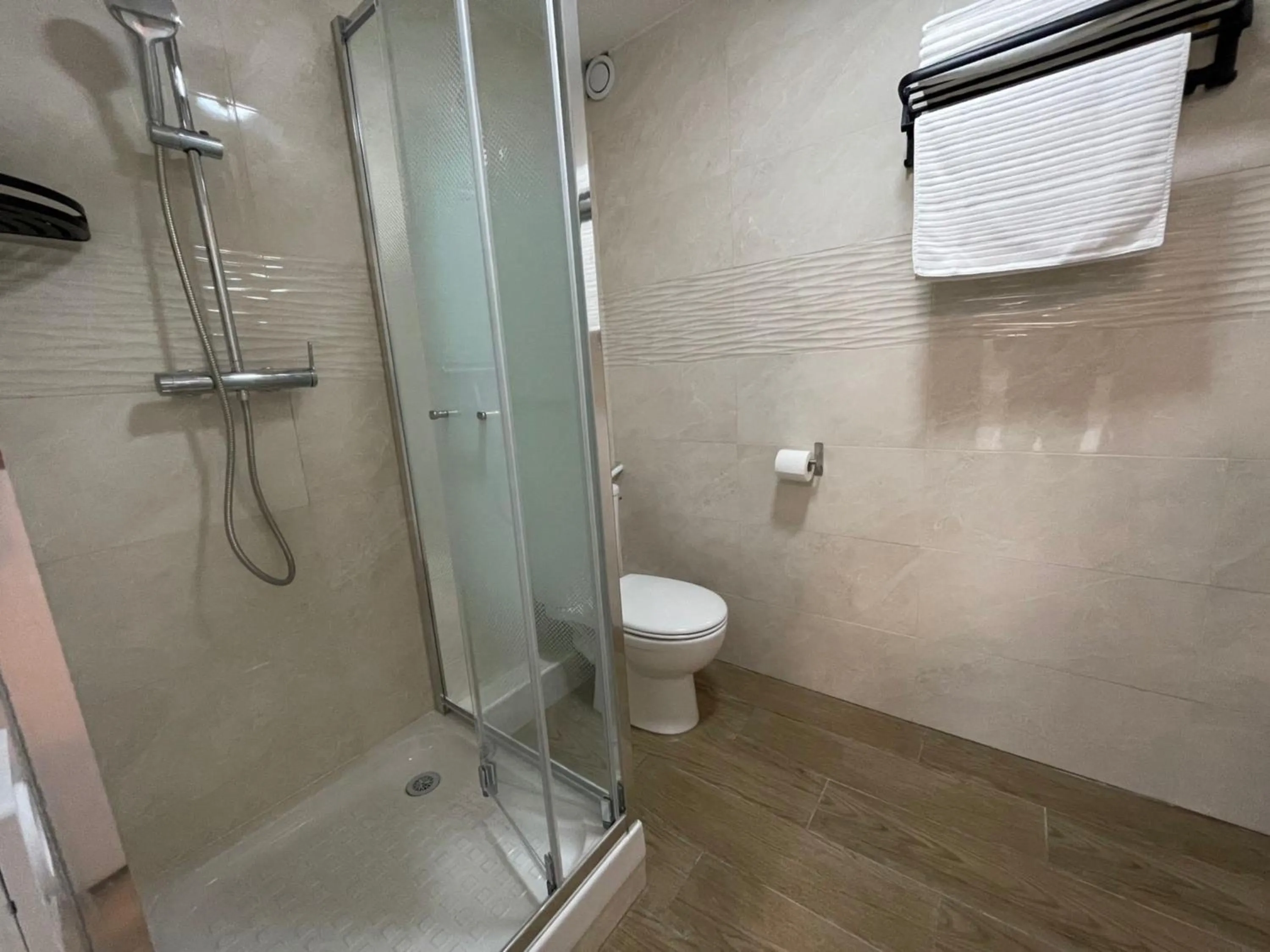 Shower in KoalaWakeup