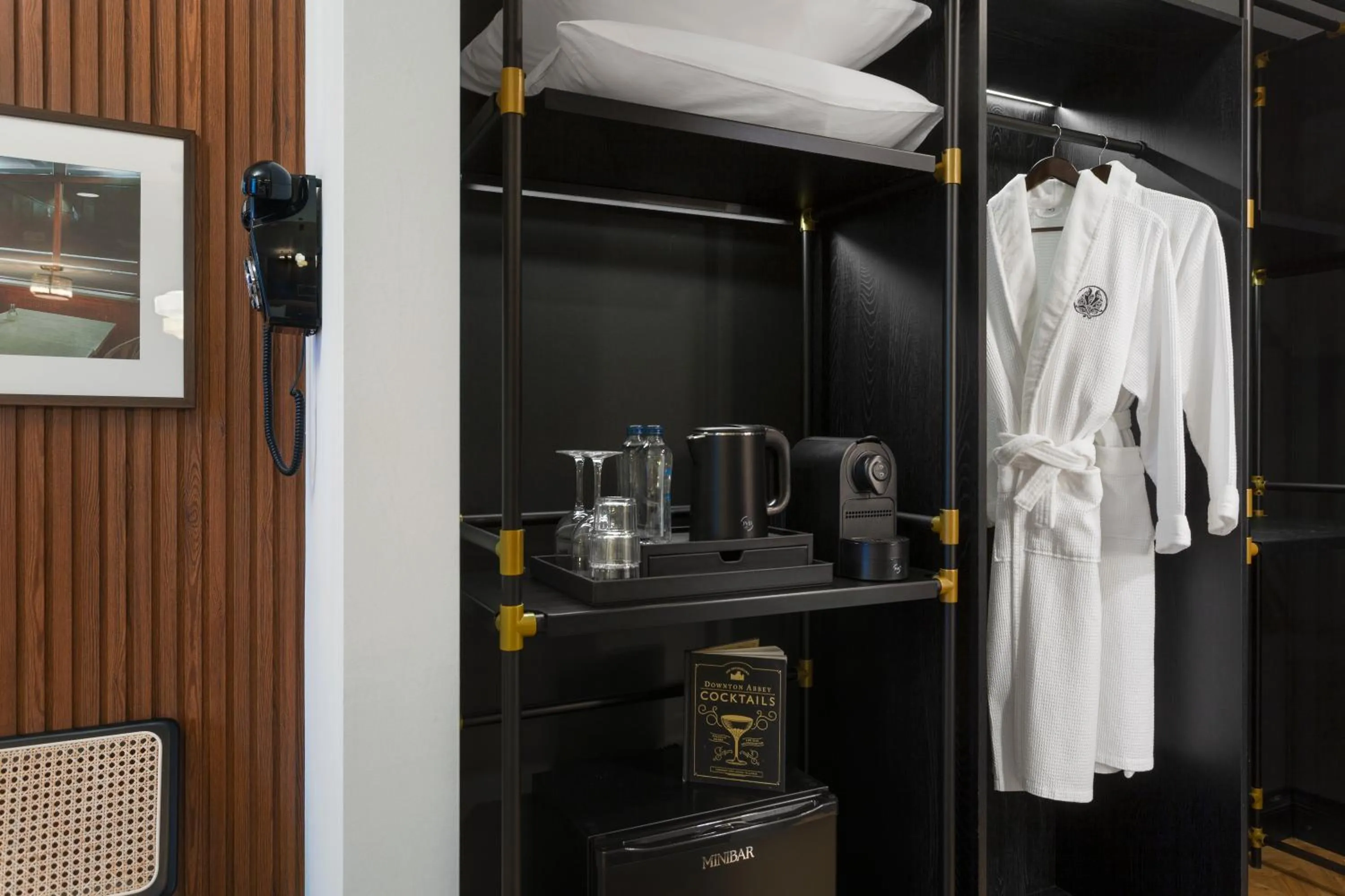 wardrobe in Artizan - Design Hotel