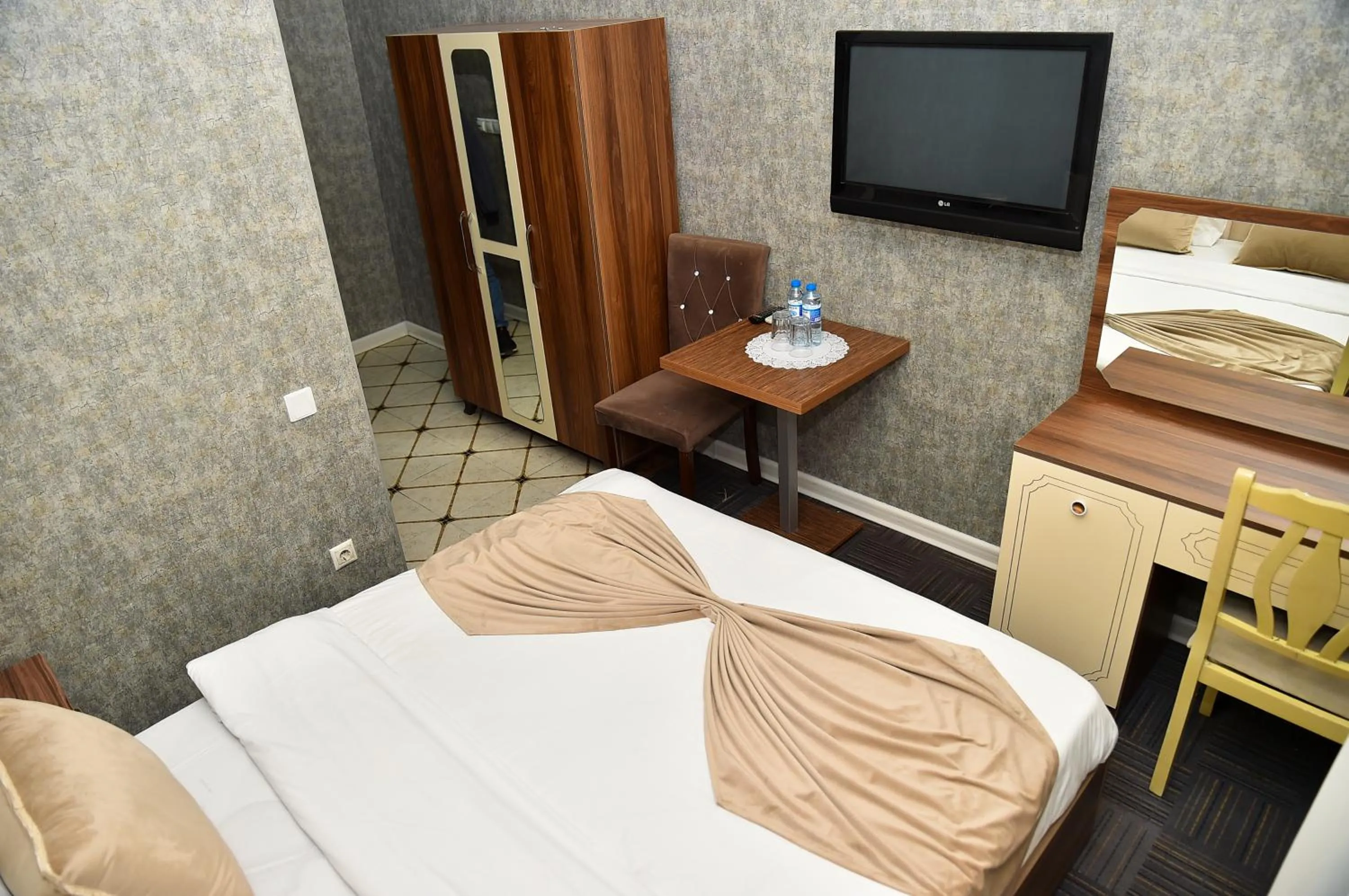 Massage, Bed in Boulevard Rigs Boutique Hotel