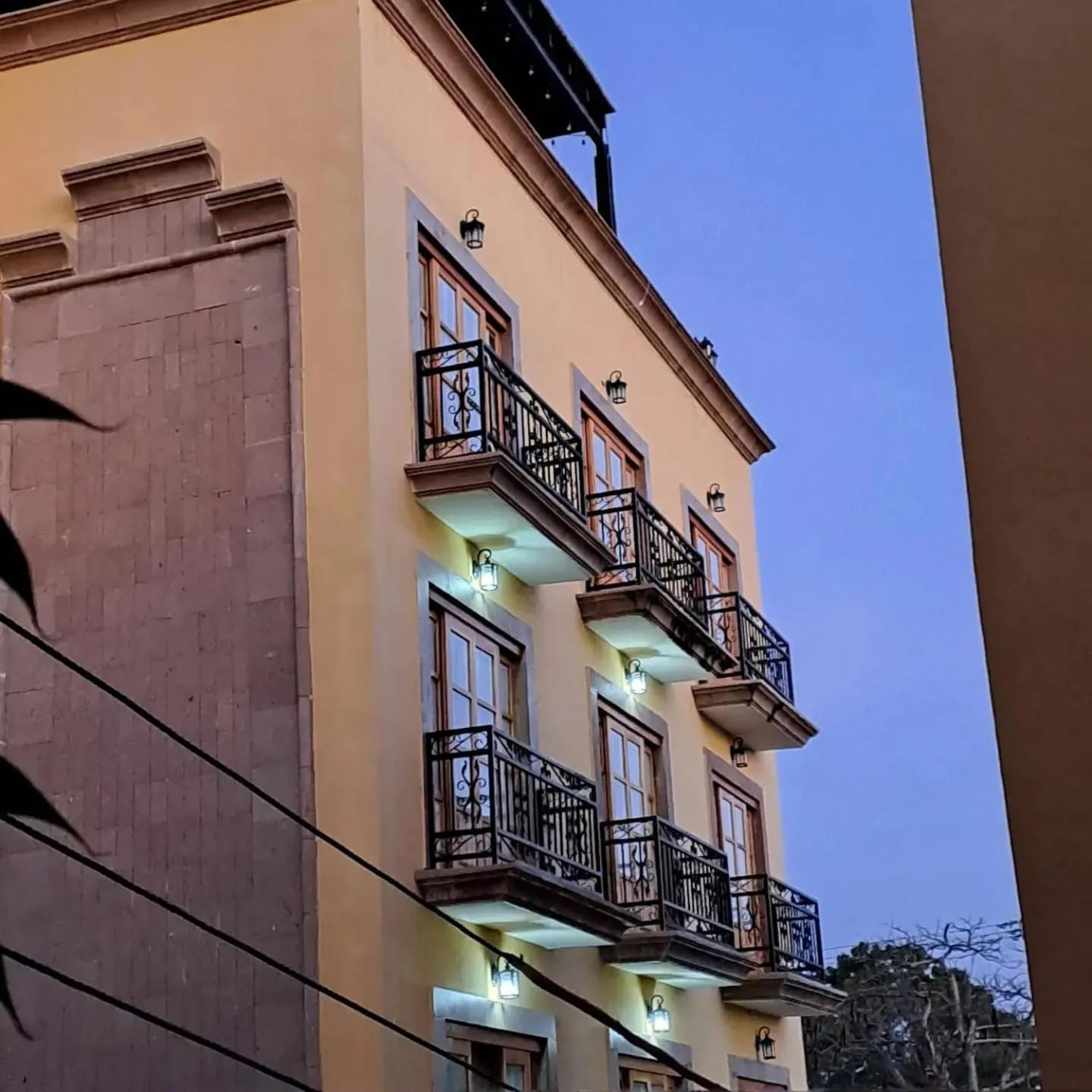 Cancun International Suites