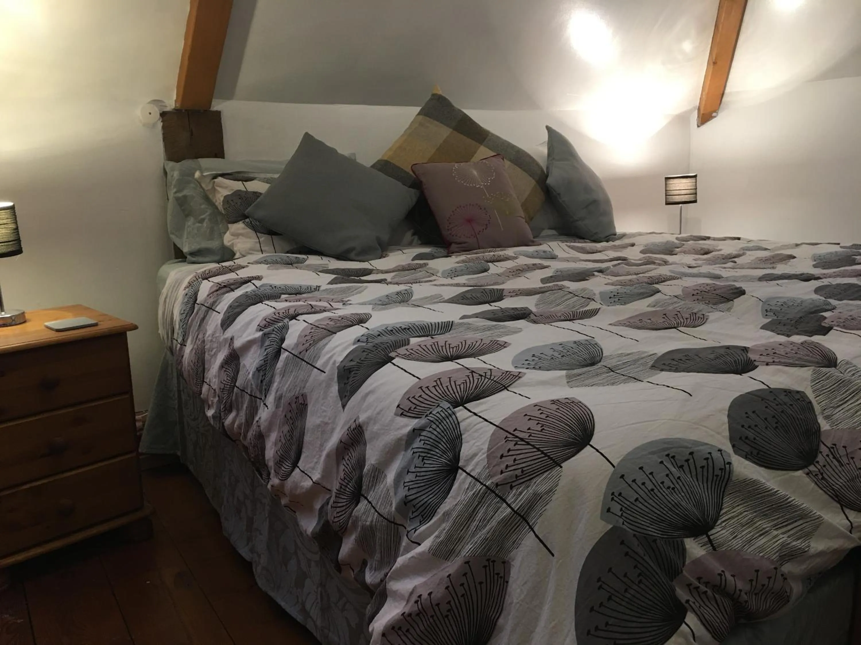 Bed in the Orangery - BnB Suites