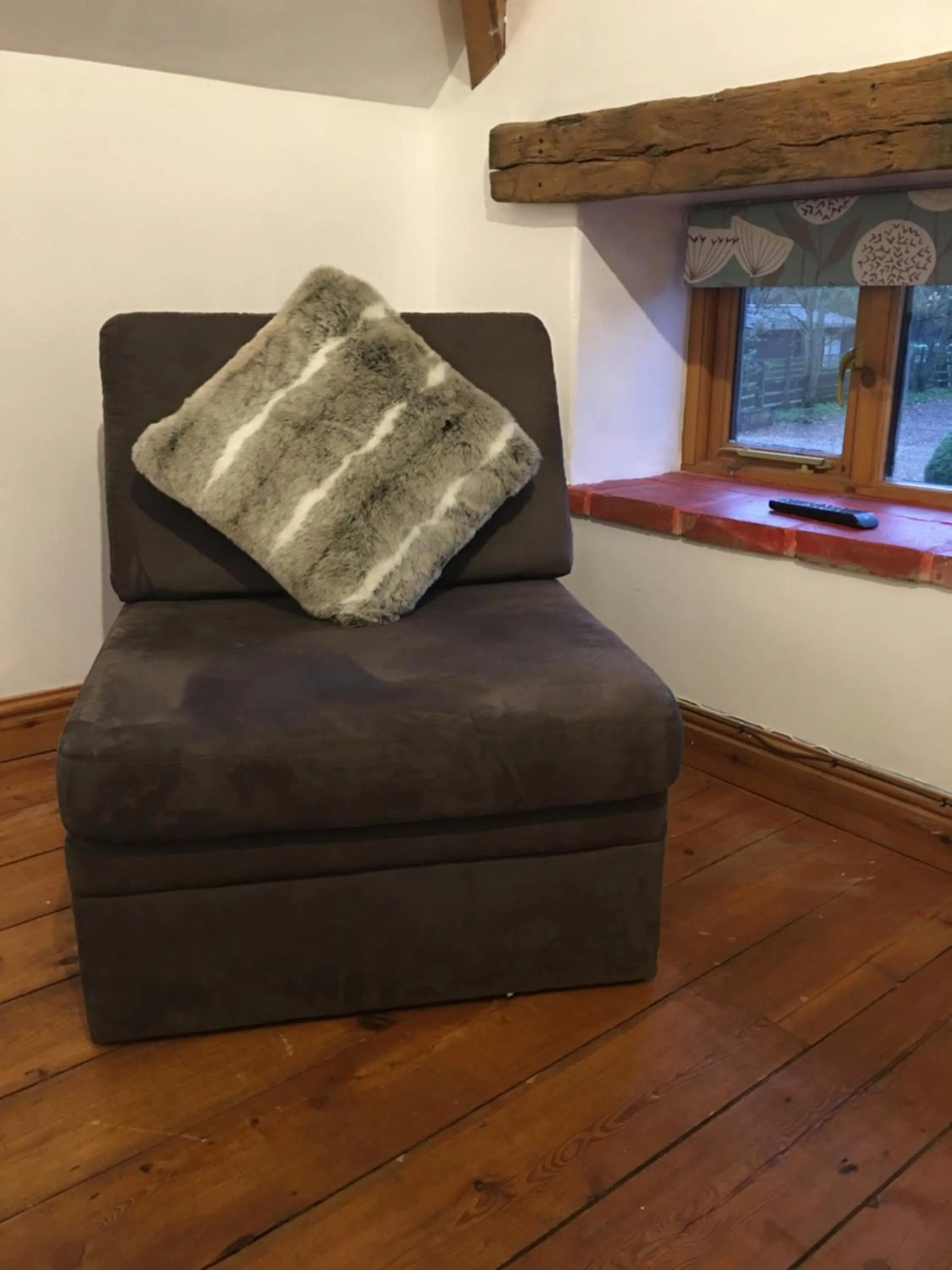 Bed in the Orangery - BnB Suites