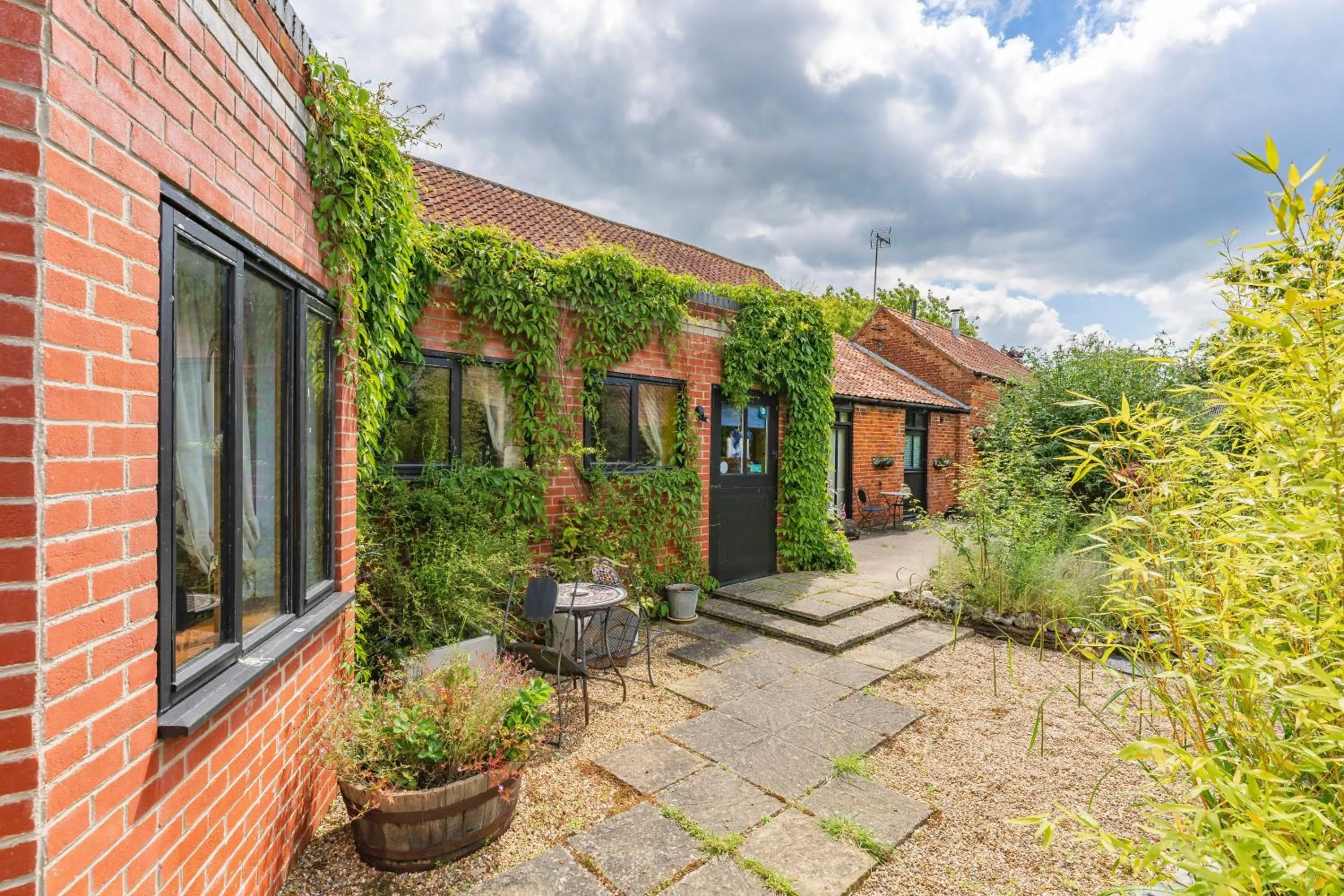Property building in the Orangery - BnB Suites