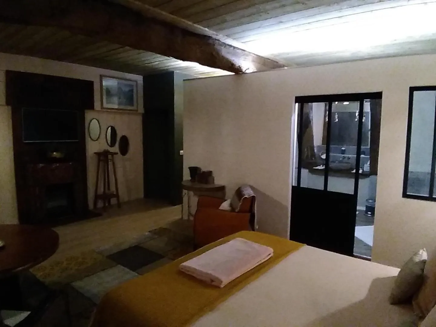 Bedroom, Bed in Domaine du Lieu des Brocs - Country Club