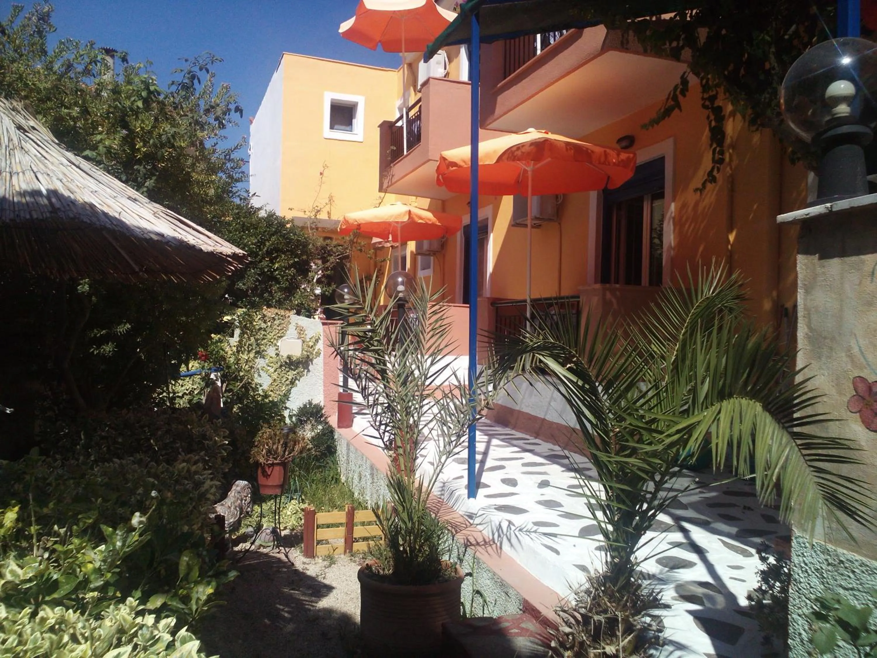 Studios Cosmopolitan