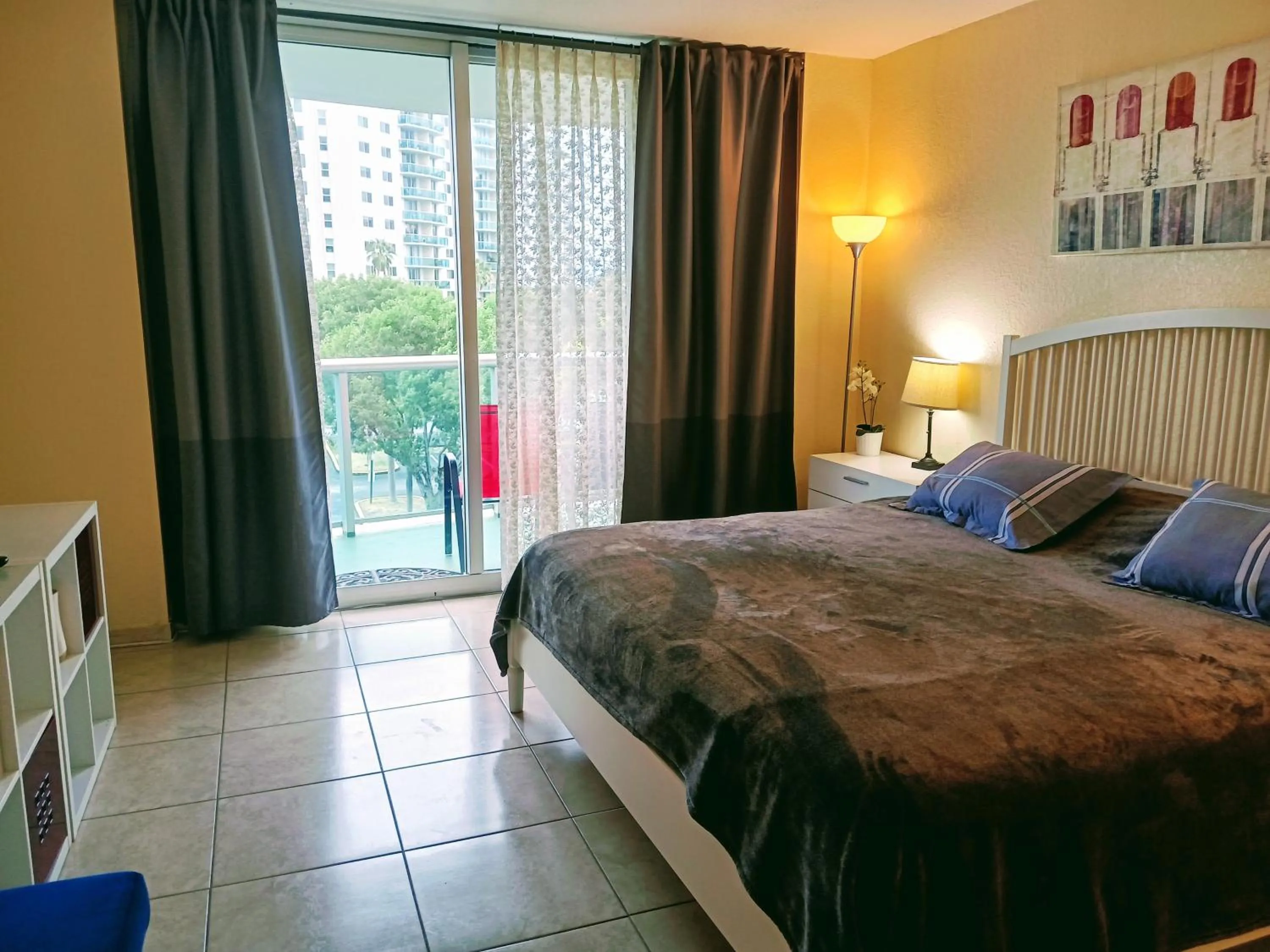 Bedroom, Bed in Ocean Reserve