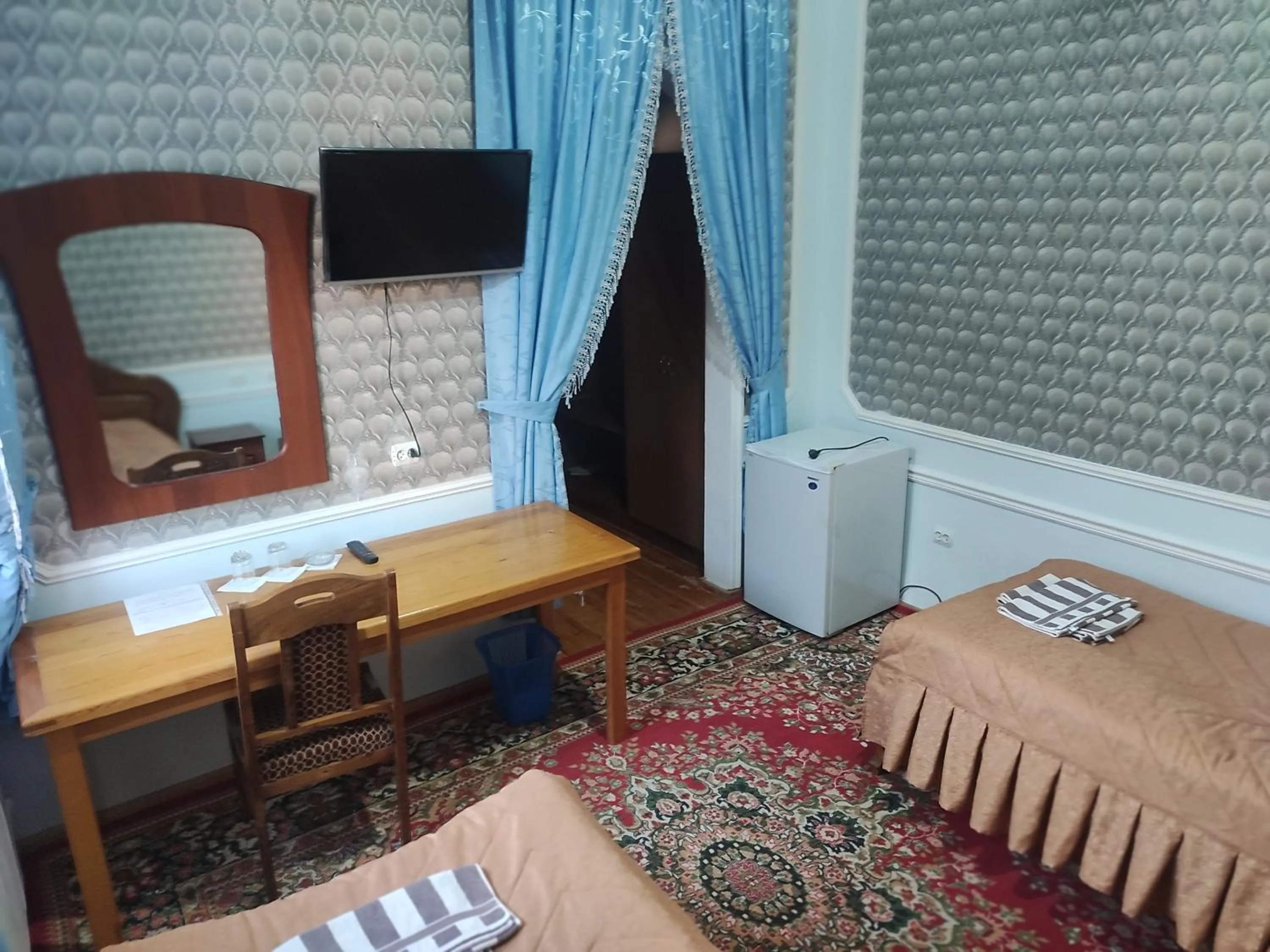 Islambek Travel & Hotel