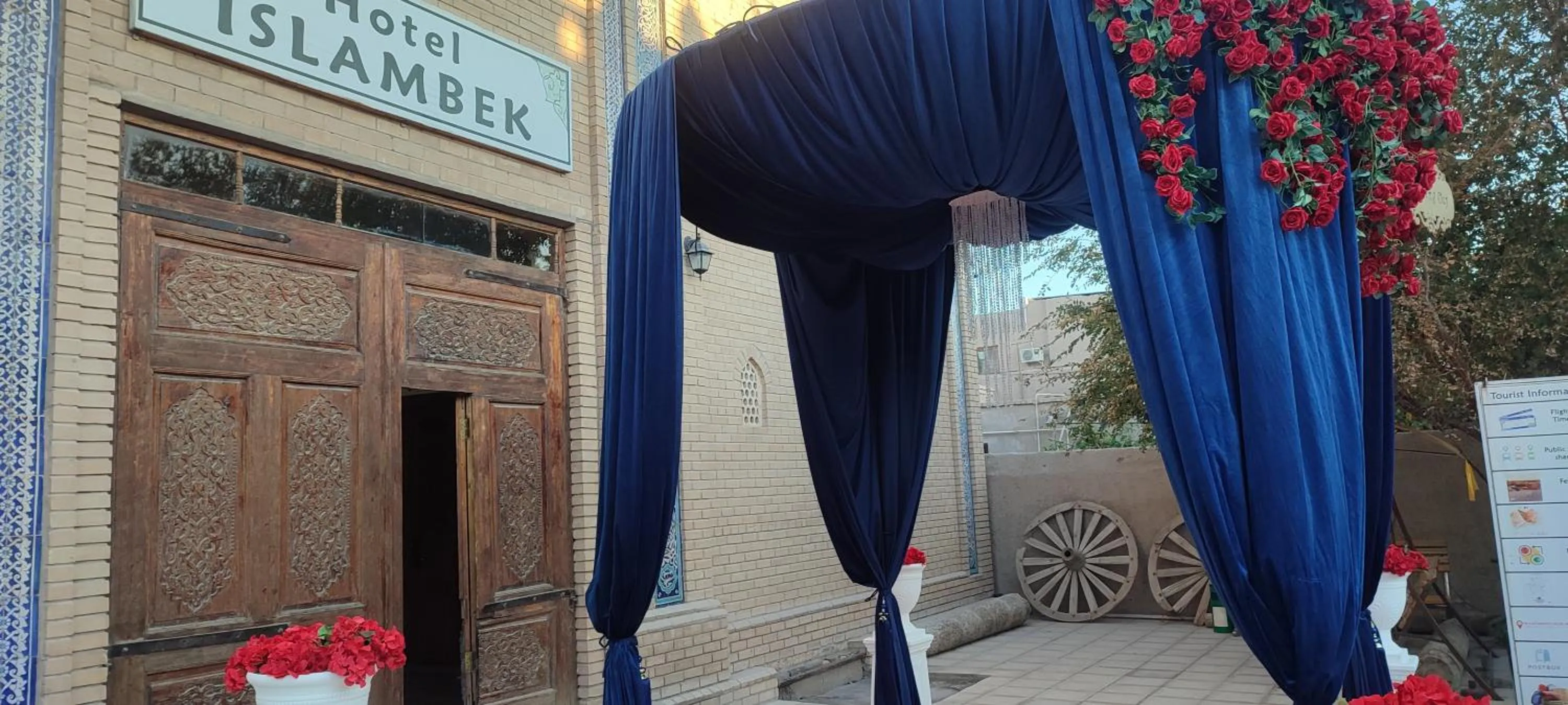 Islambek Travel & Hotel