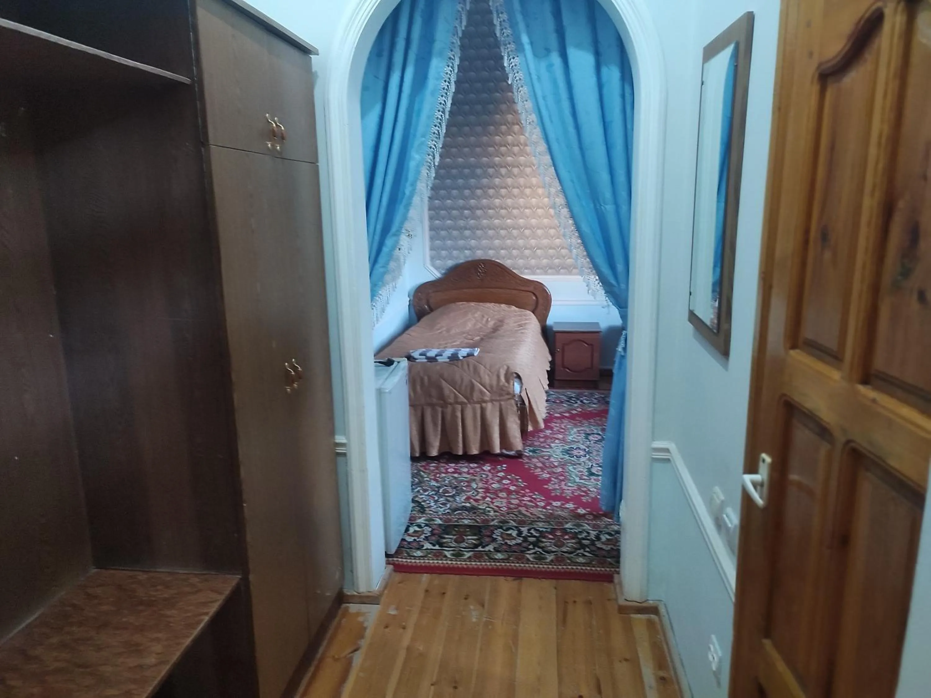 Islambek Travel & Hotel