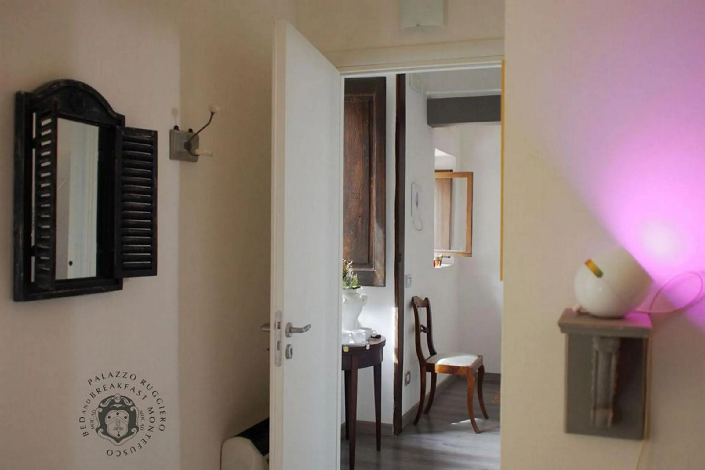 Decorative detail in Palazzo Ruggiero