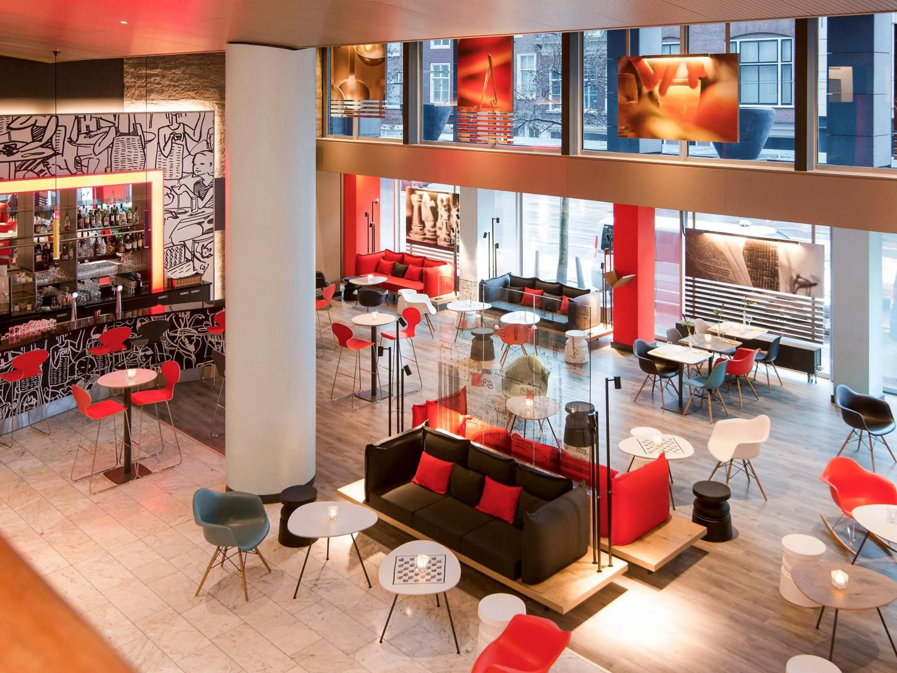 Restaurant/places to eat in ibis Den Haag City Centre