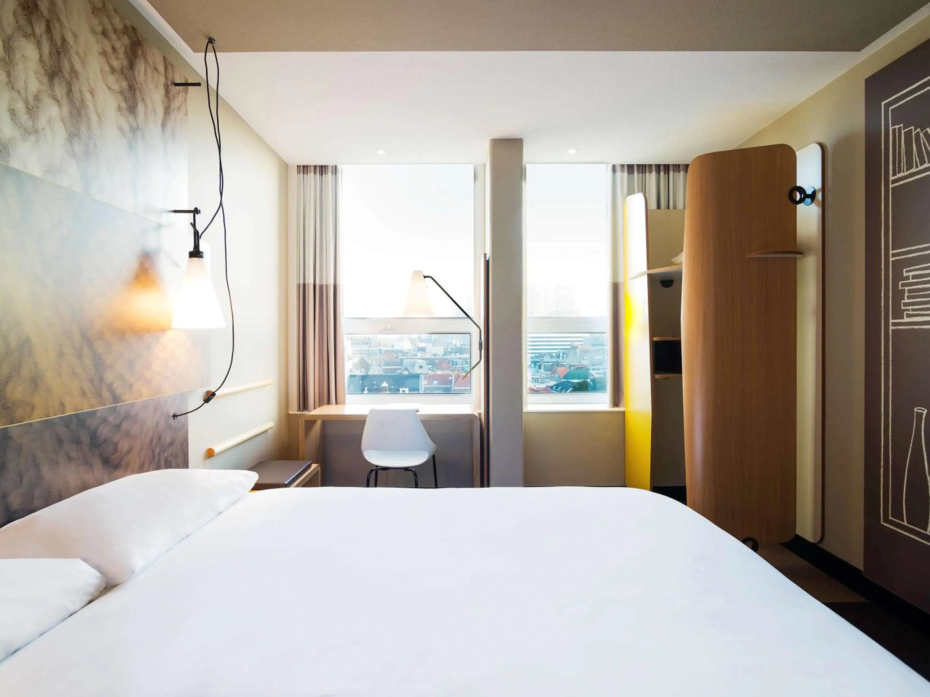 Photo of the whole room, Bed in ibis Den Haag City Centre