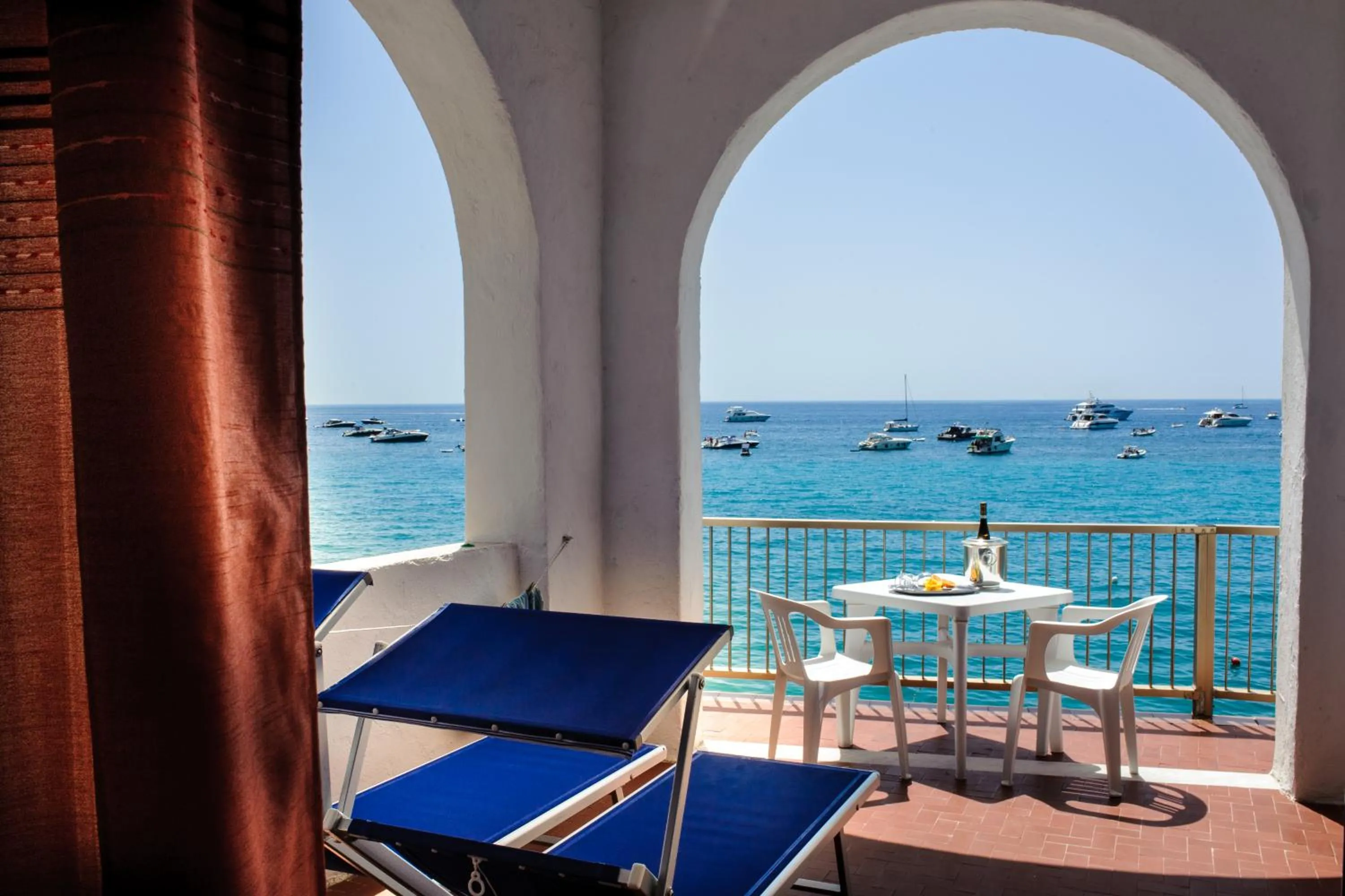 Balcony/Terrace in Hotel Regina del Mare