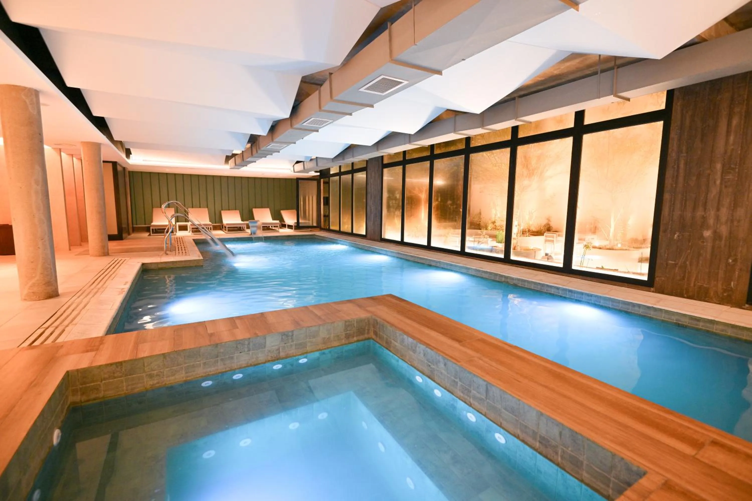 Swimming pool in Hotel Denver Mar del Plata