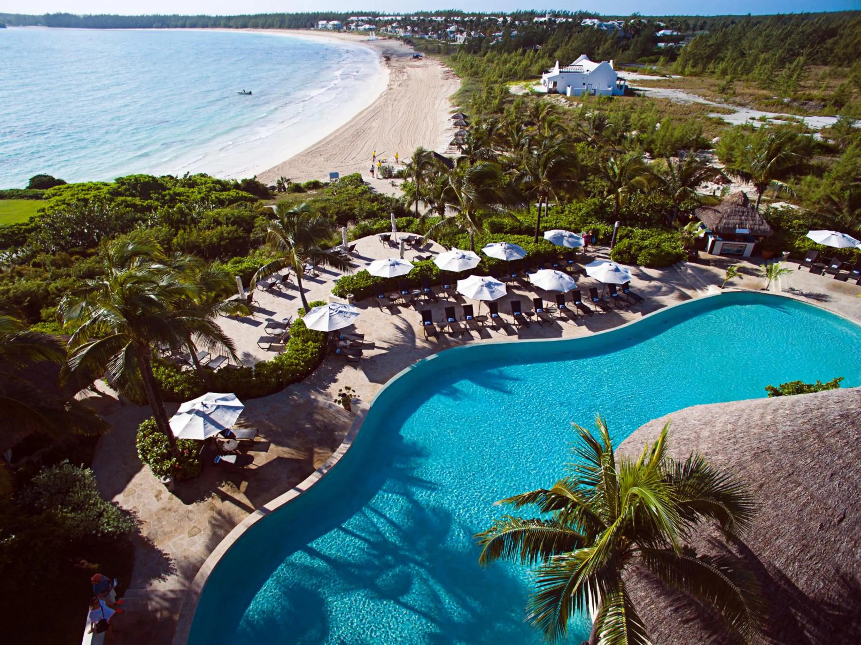Swimming pool in Grand Isle Resort & Residences