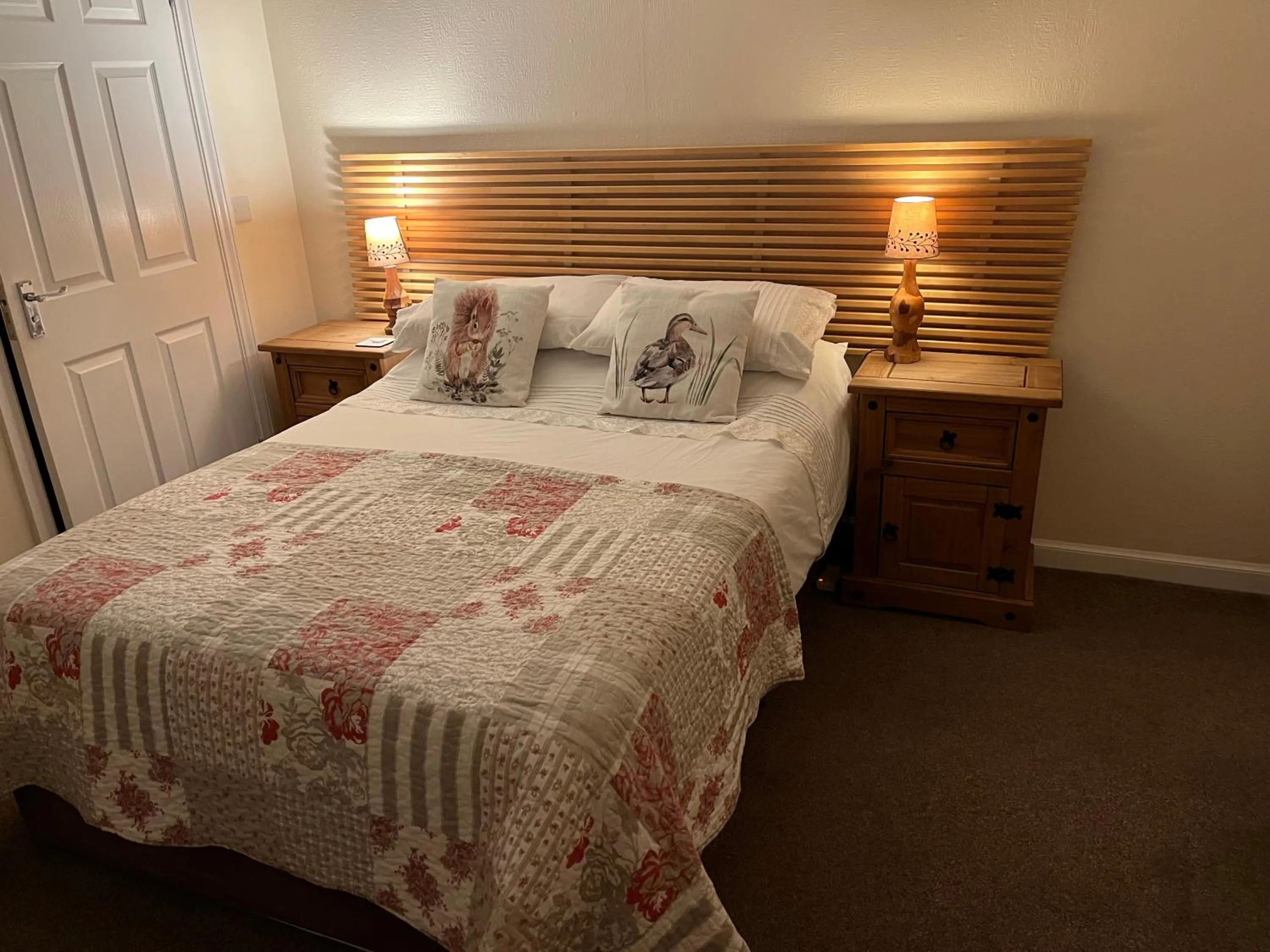 Bedroom, Bed in Ford Village Bed & Breakfast