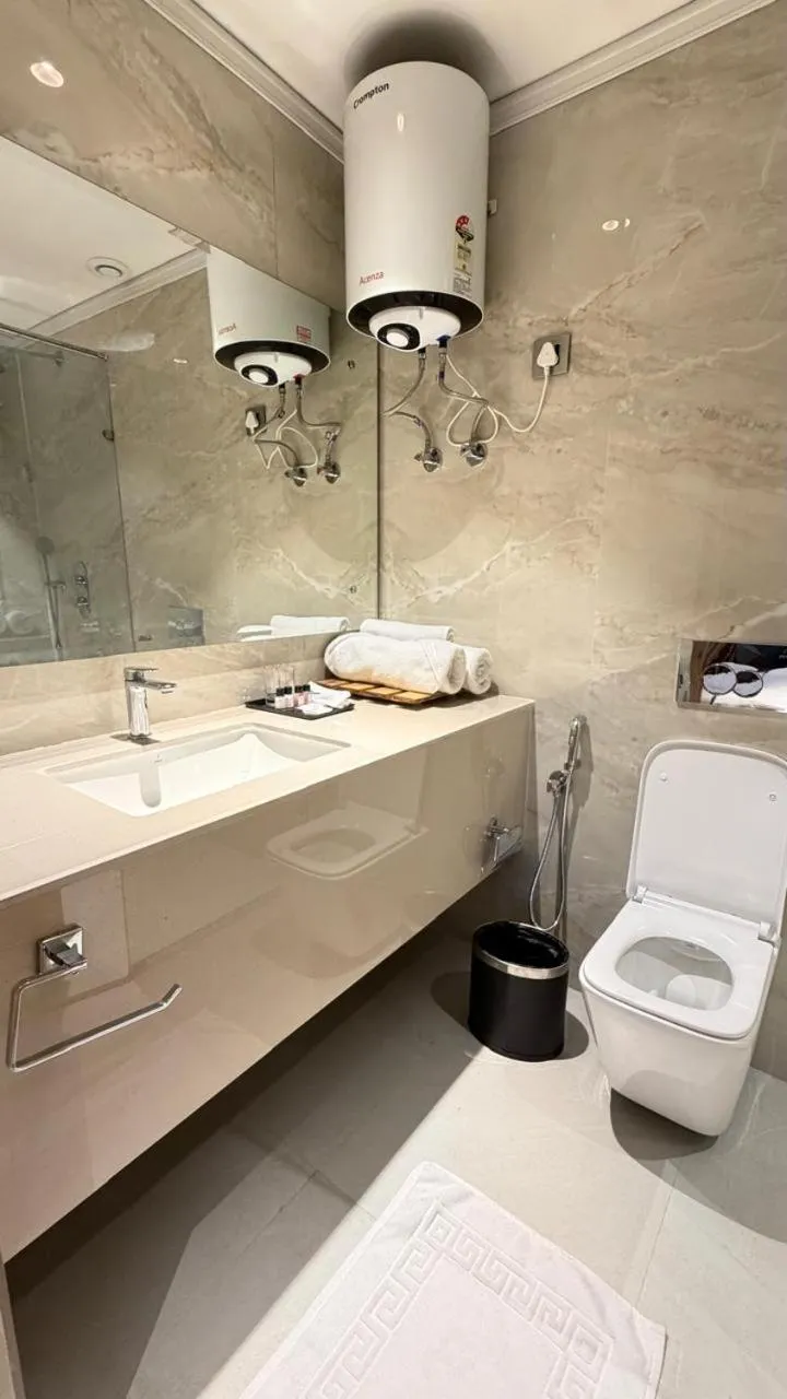 Toilet in Hotel M AND RESORT