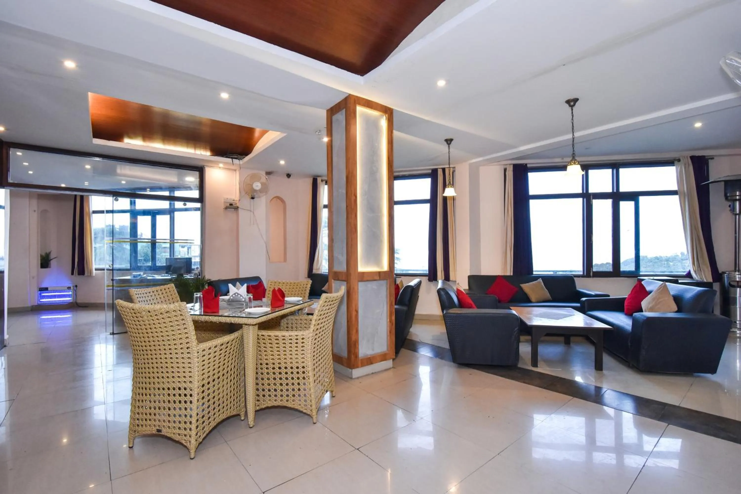 Lounge or bar in Hotel M AND RESORT