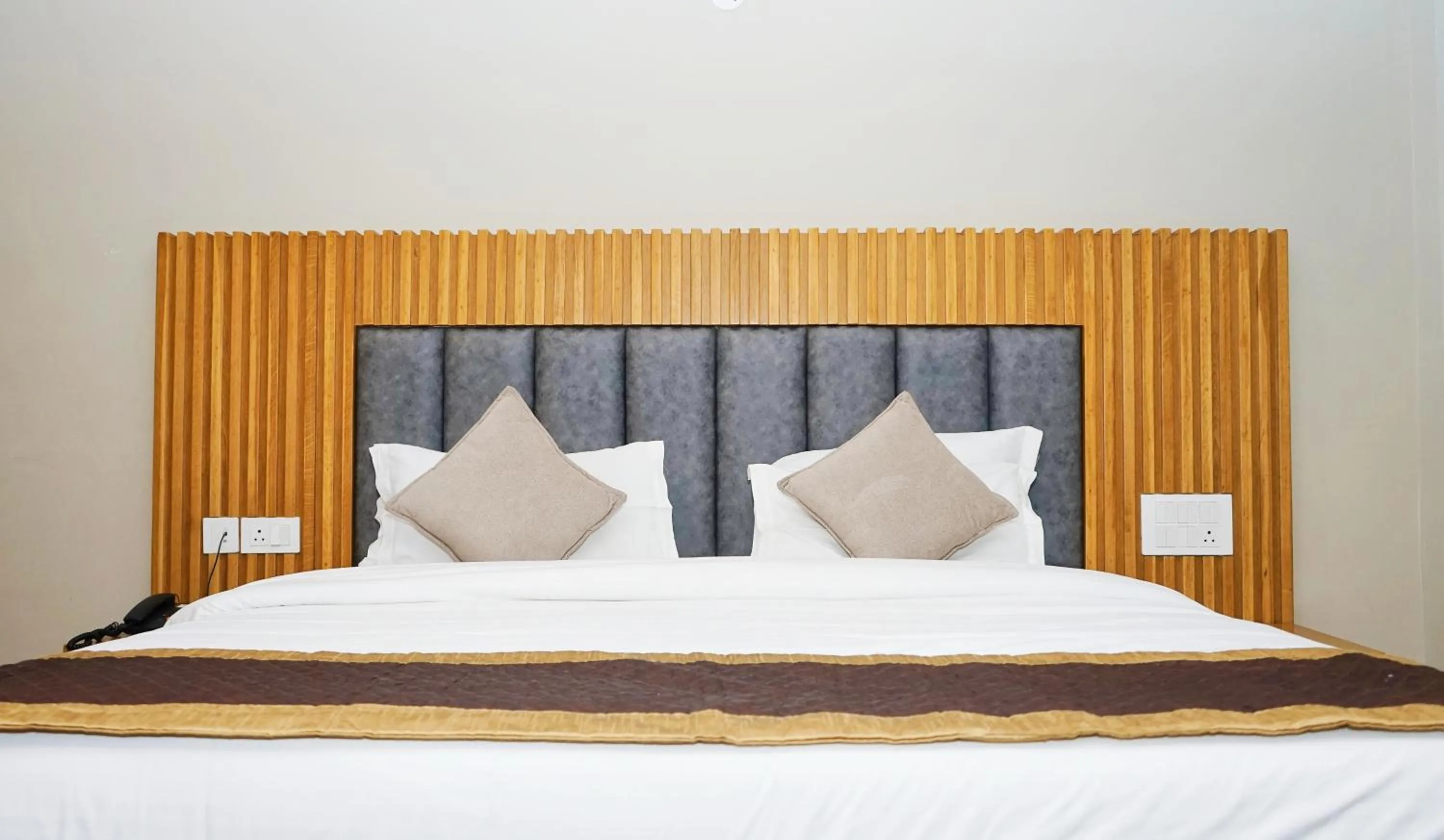 Guests, Bed in Hotel M AND RESORT
