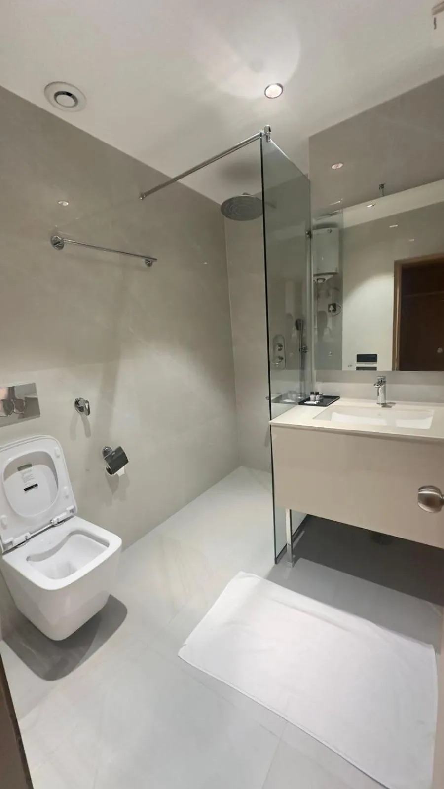 Toilet in Hotel M AND RESORT