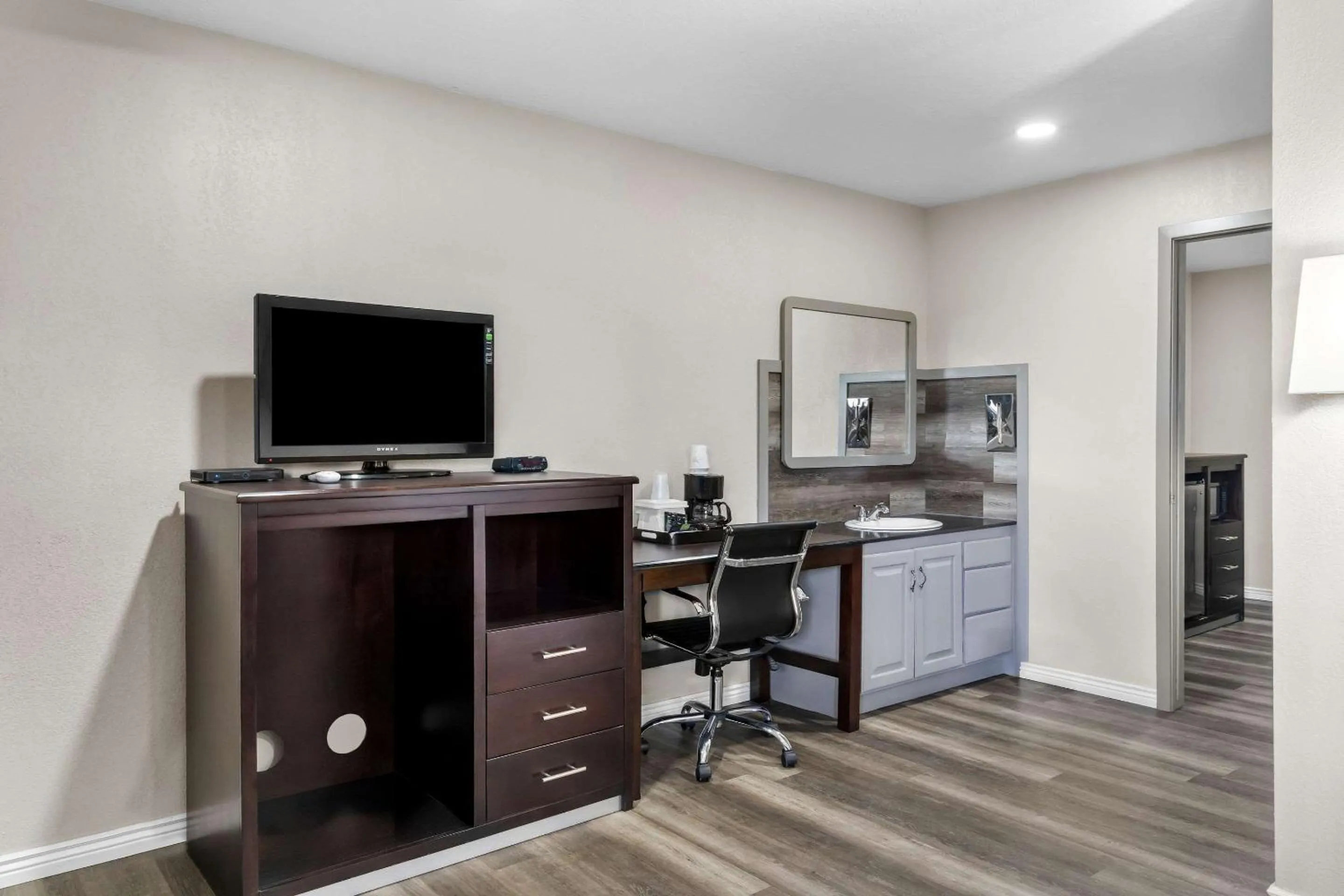Bedroom in Econo Lodge Panguitch near Bryce Canyon